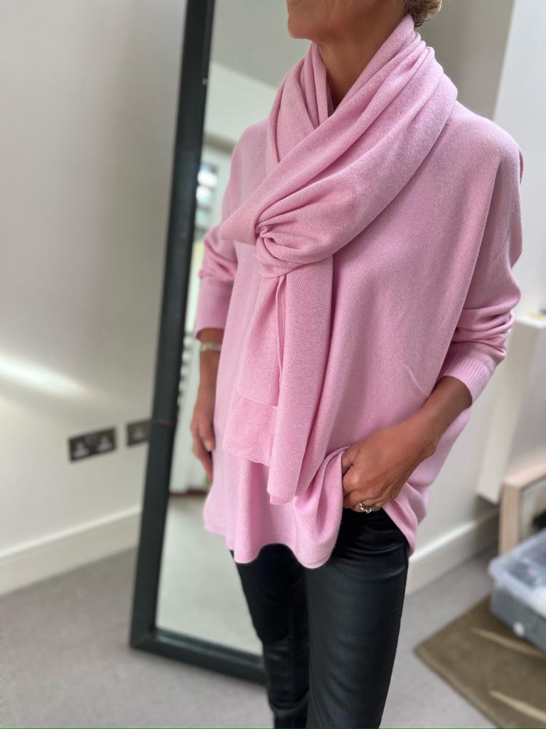 Cashmere by Kate Knitwear One Size Cashmere Travel Wrap in Petal Pink