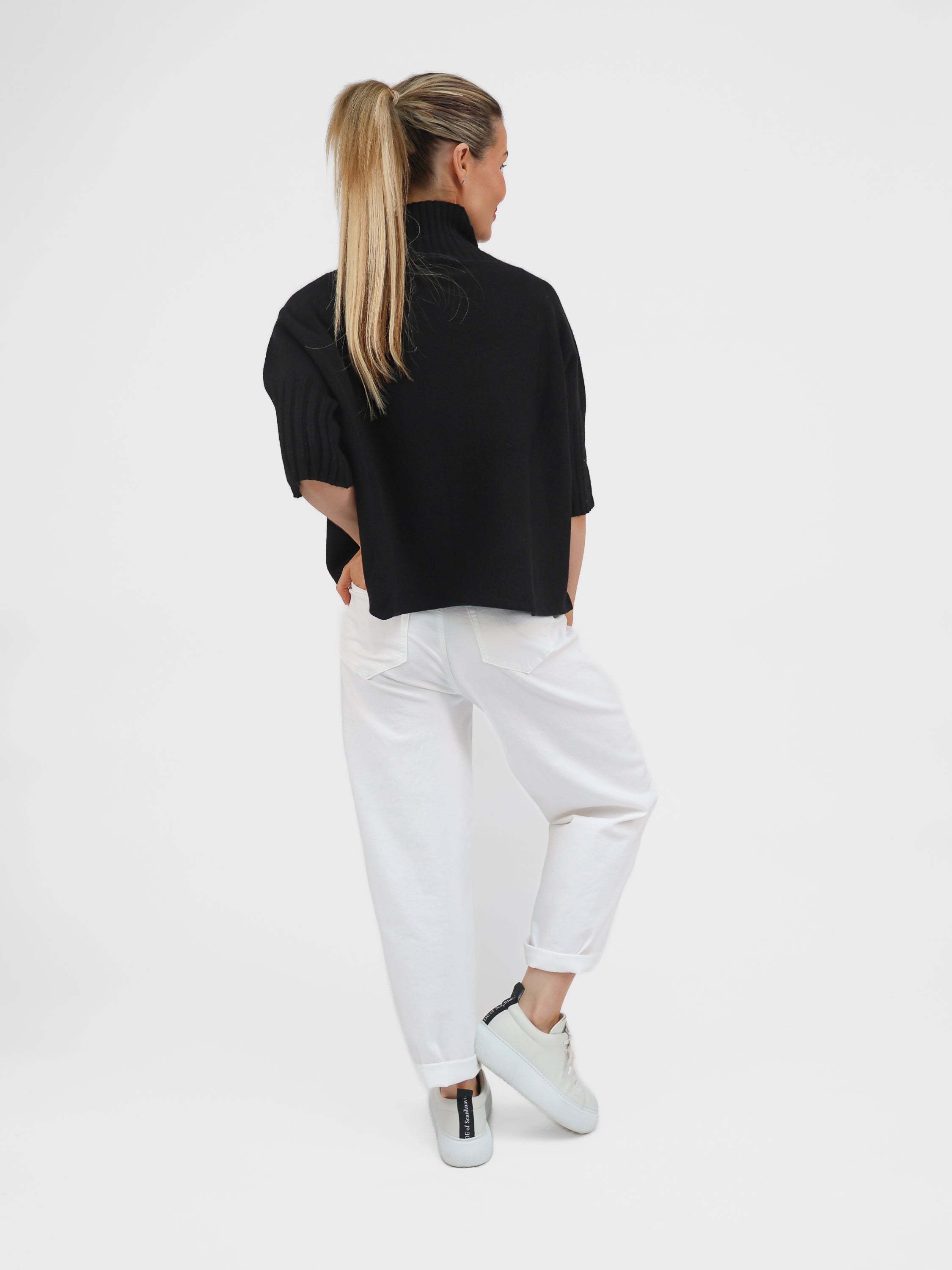 Diffusion by Kate Sweater One Size Josep Classic Sweater in Black