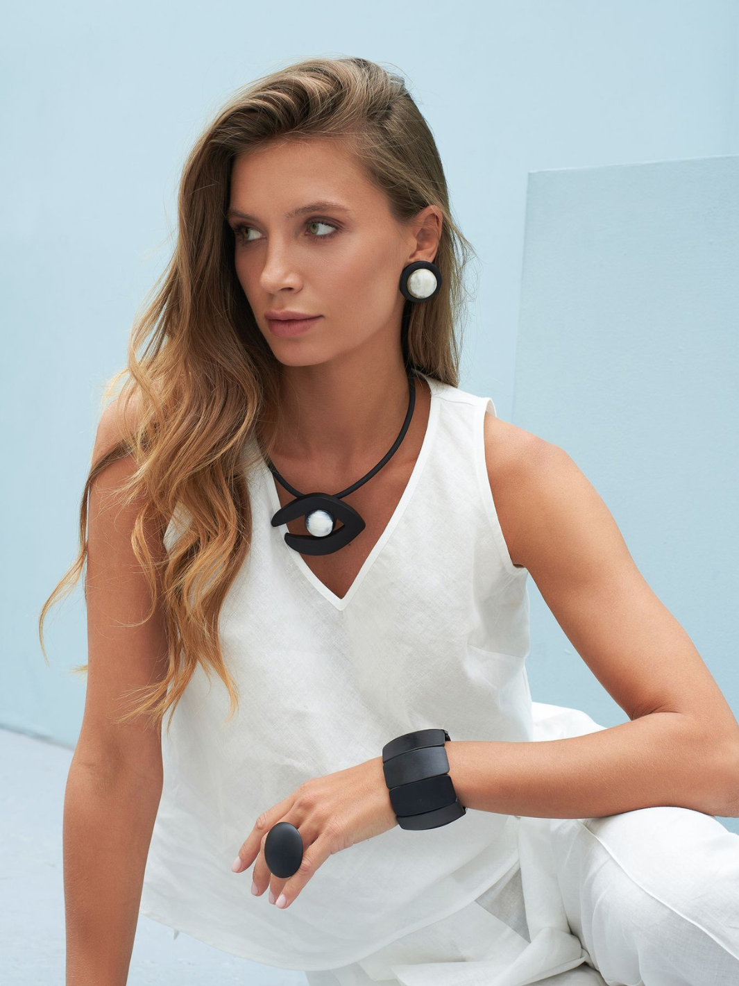 Diffusion.ie Jewellery One Size Mango Wood & Buffalo Horn Eye-Shaped Necklace