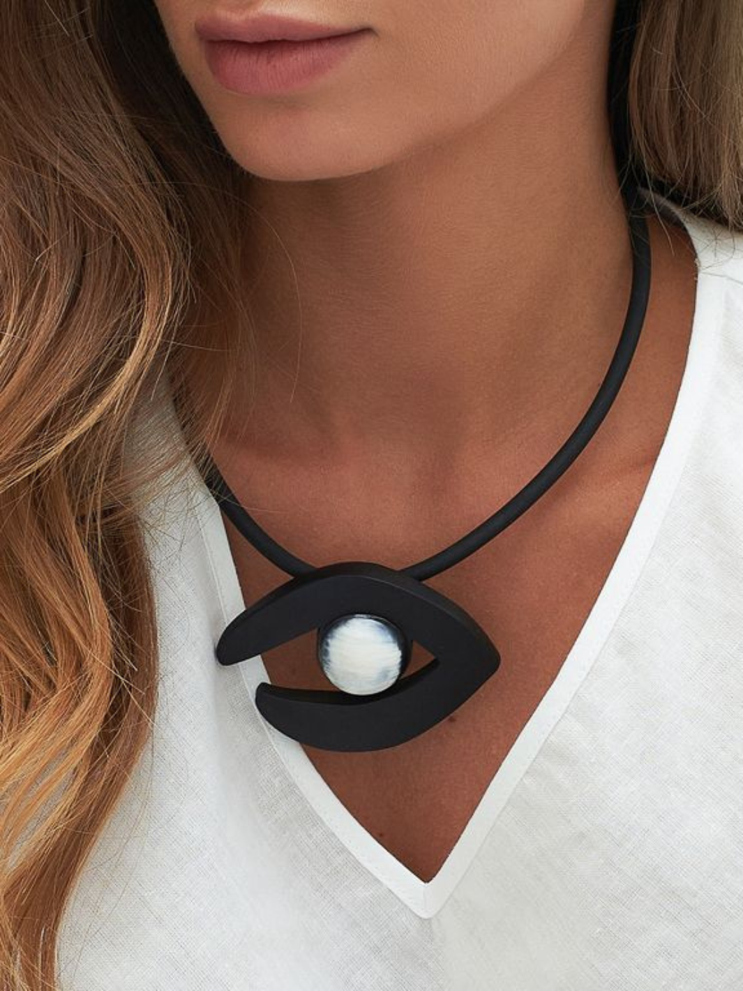 Diffusion.ie Jewellery One Size Mango Wood & Buffalo Horn Eye-Shaped Necklace