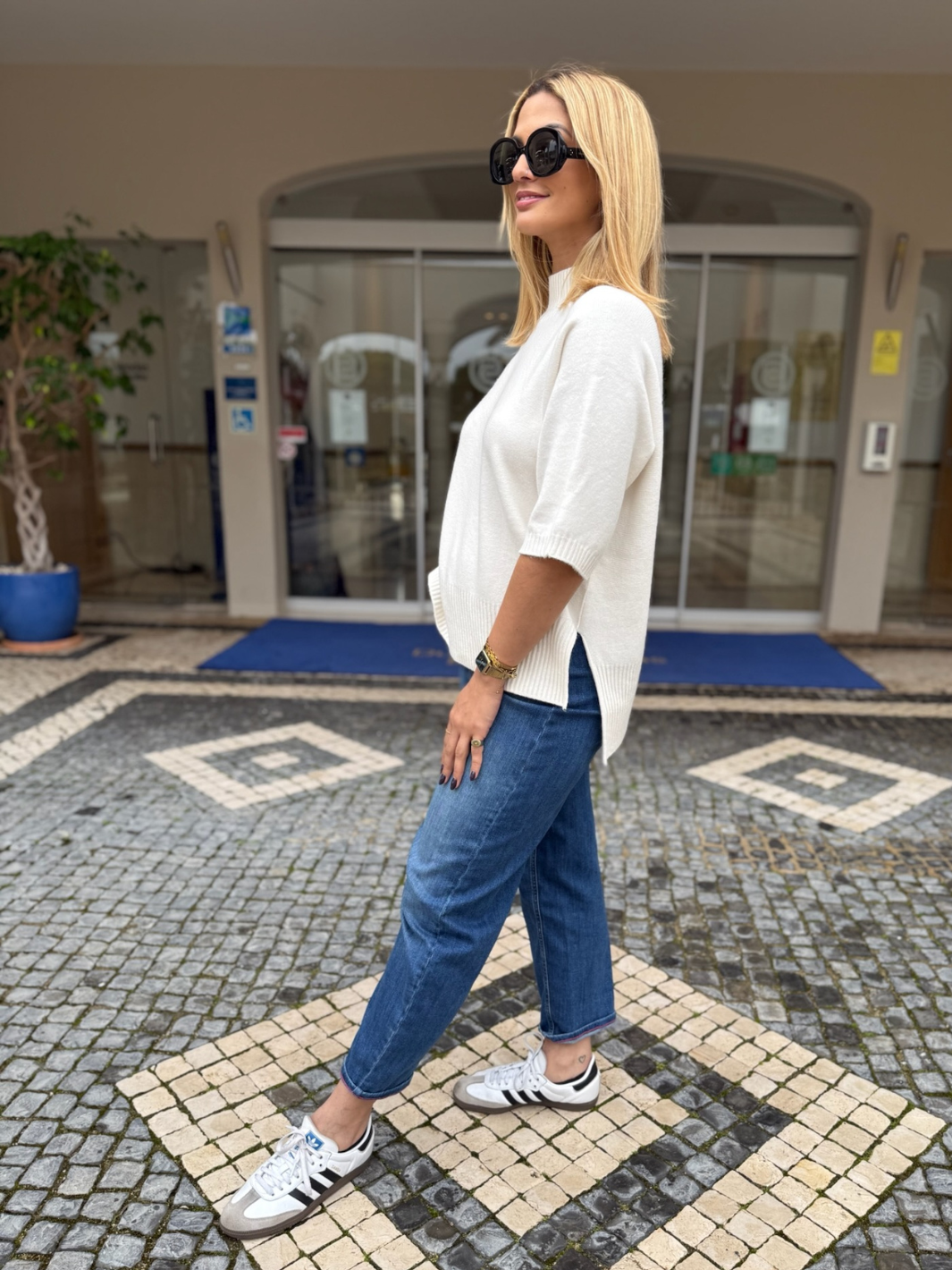 Diffusion.ie Knitwear One Size Josep Long Length Jumper With Dip Back In Ecru