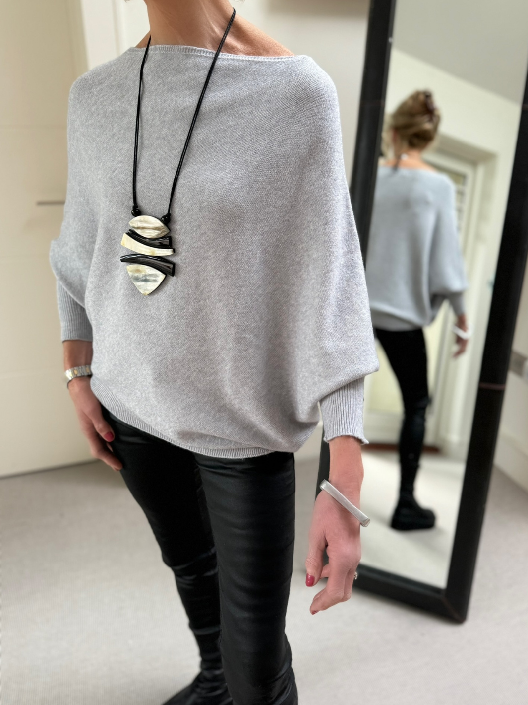 Diffusion.ie Knitwear One Size Lea Batwing Knit Jumper In Soft Grey