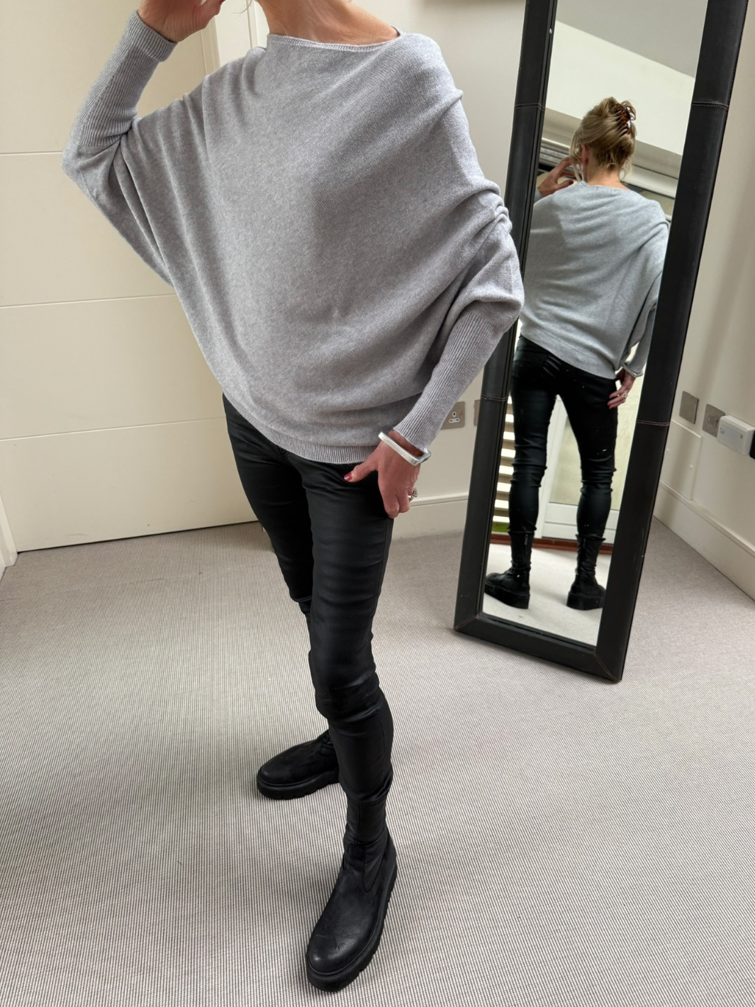 Diffusion.ie Knitwear One Size Lea Batwing Knit Jumper In Soft Grey