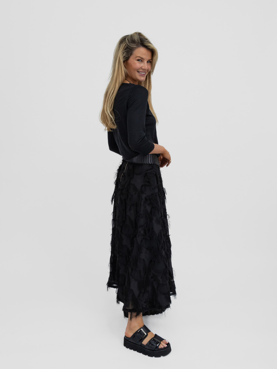 Diffusion.ie Skirt Theatre Feather Skirt in Black