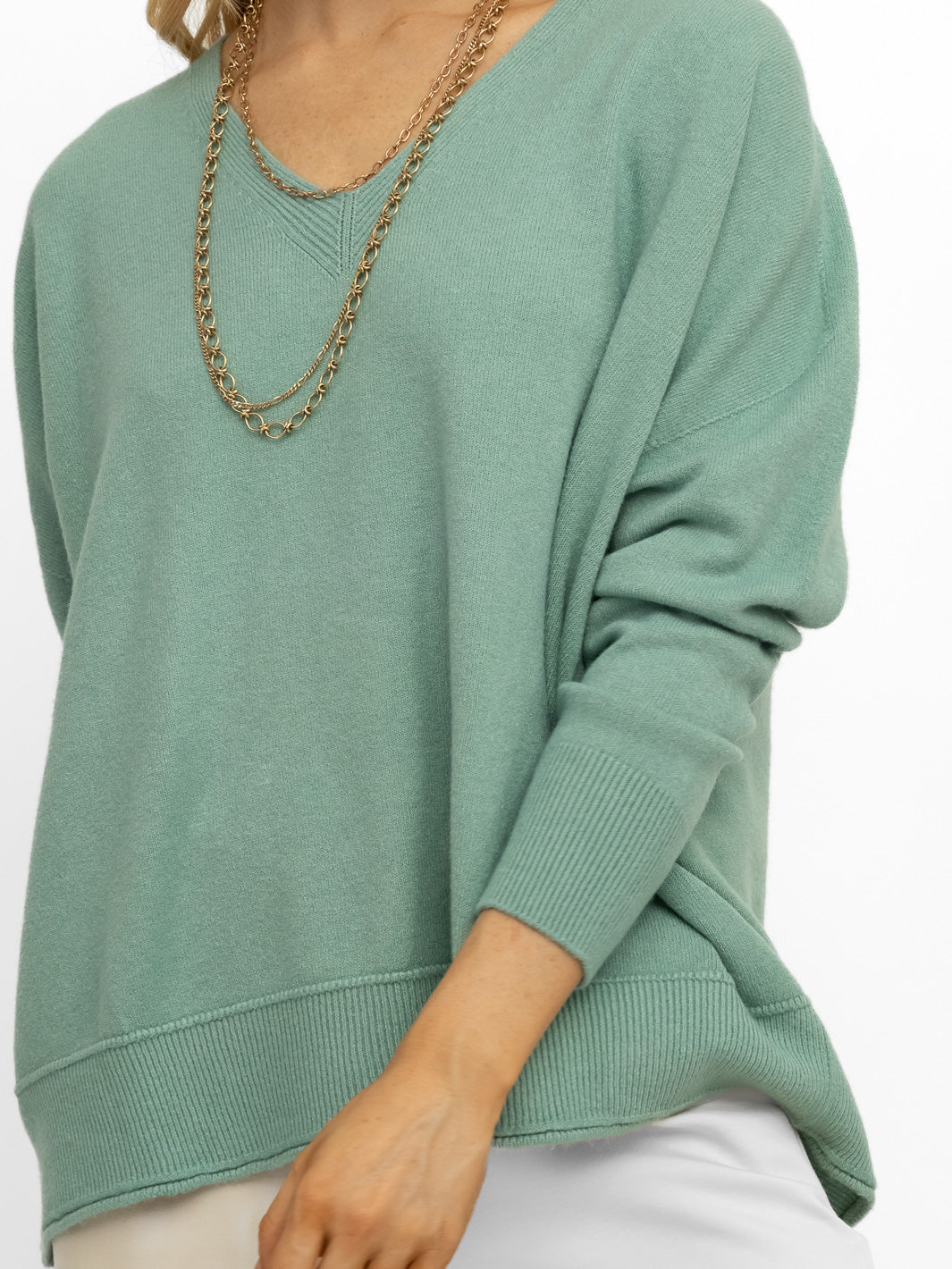 Diffusion.ie Sweater One Size Sienna V-Neck Sweater in Tea Green