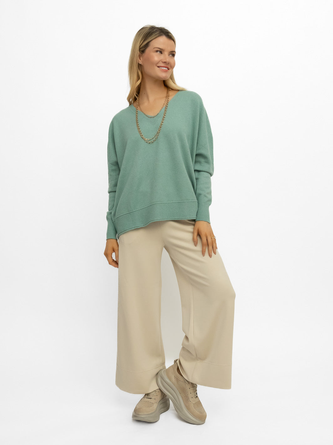 Diffusion.ie Sweater One Size Sienna V-Neck Sweater in Tea Green