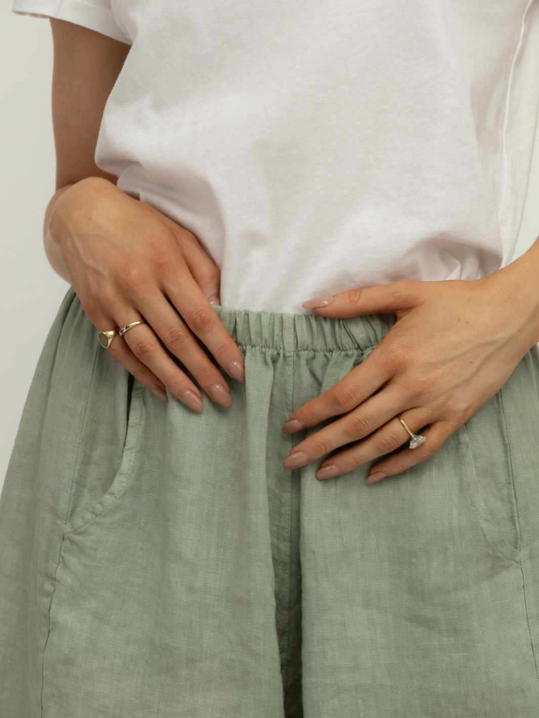 Diffusion.ie Trousers One Size Barrel Linen Loose Fit Trousers In Khaki