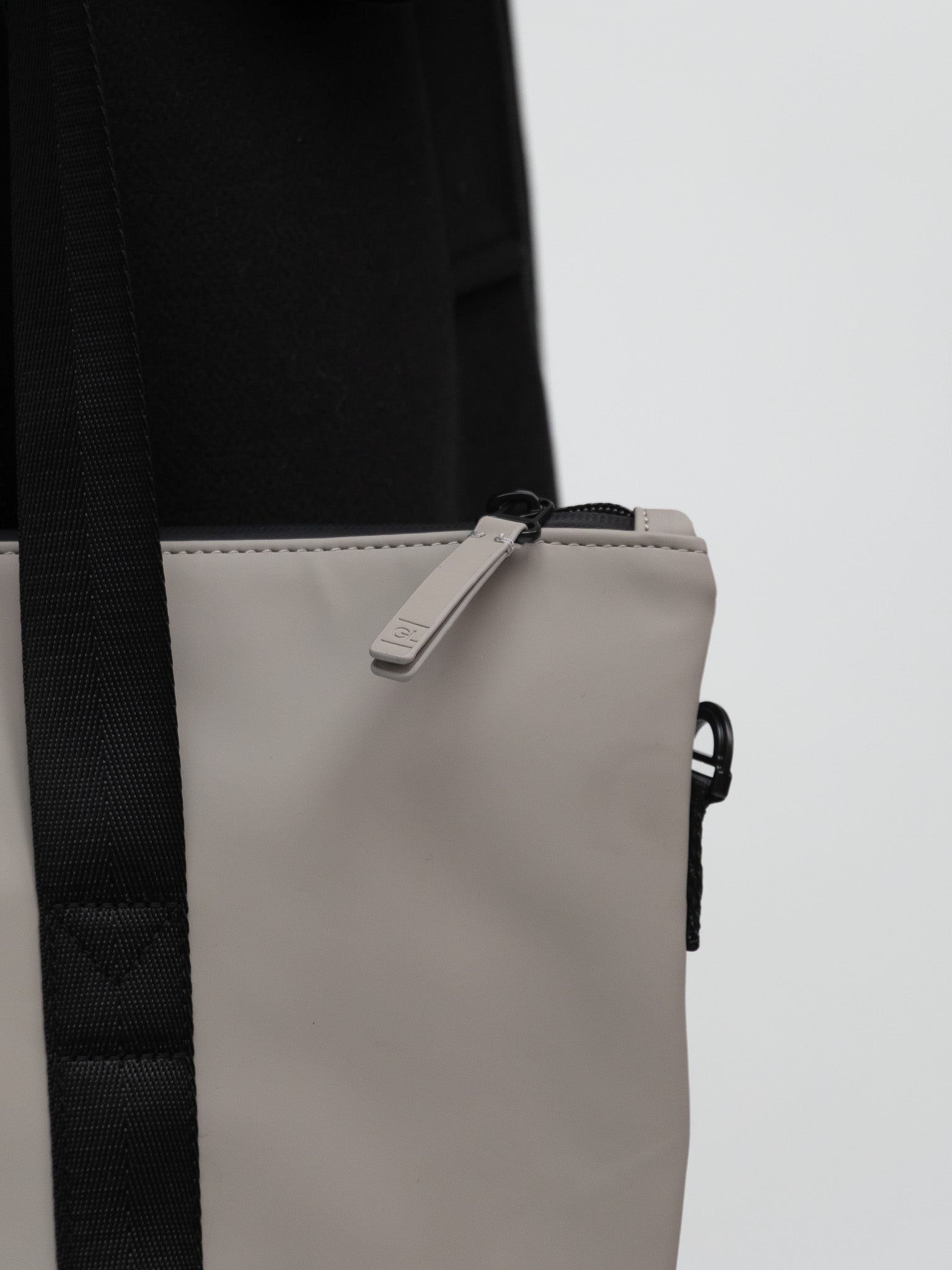 Gaston Luga Bag One Size Däsh Shopper in Taupe