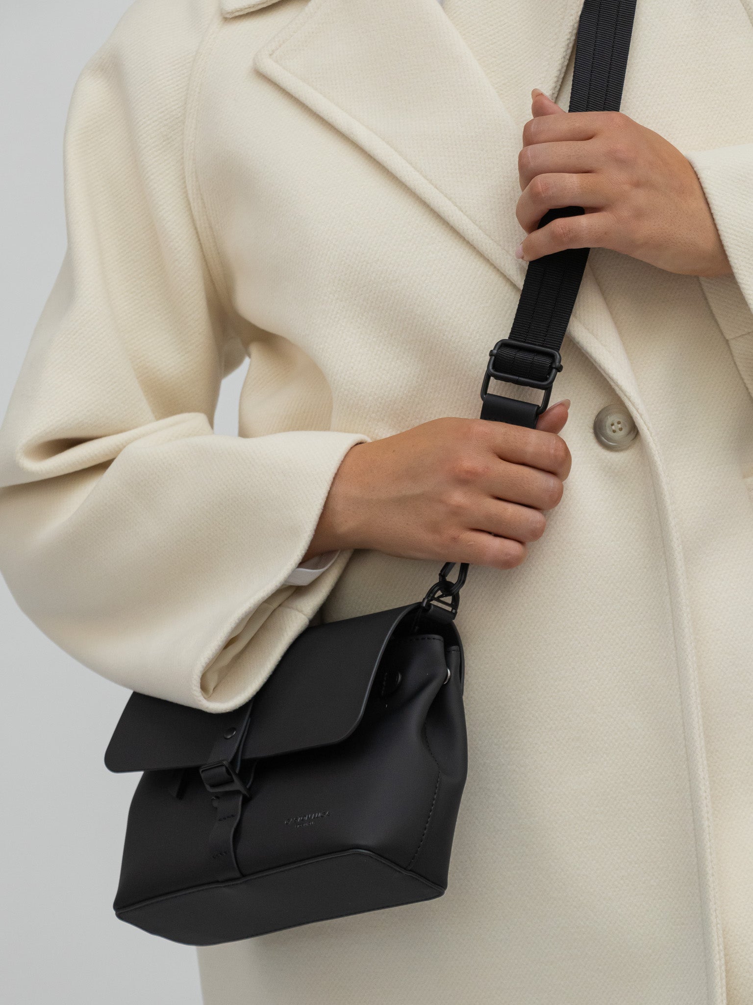 Gaston Luga Bag One Size Spläsh Crossbody Bag in Black