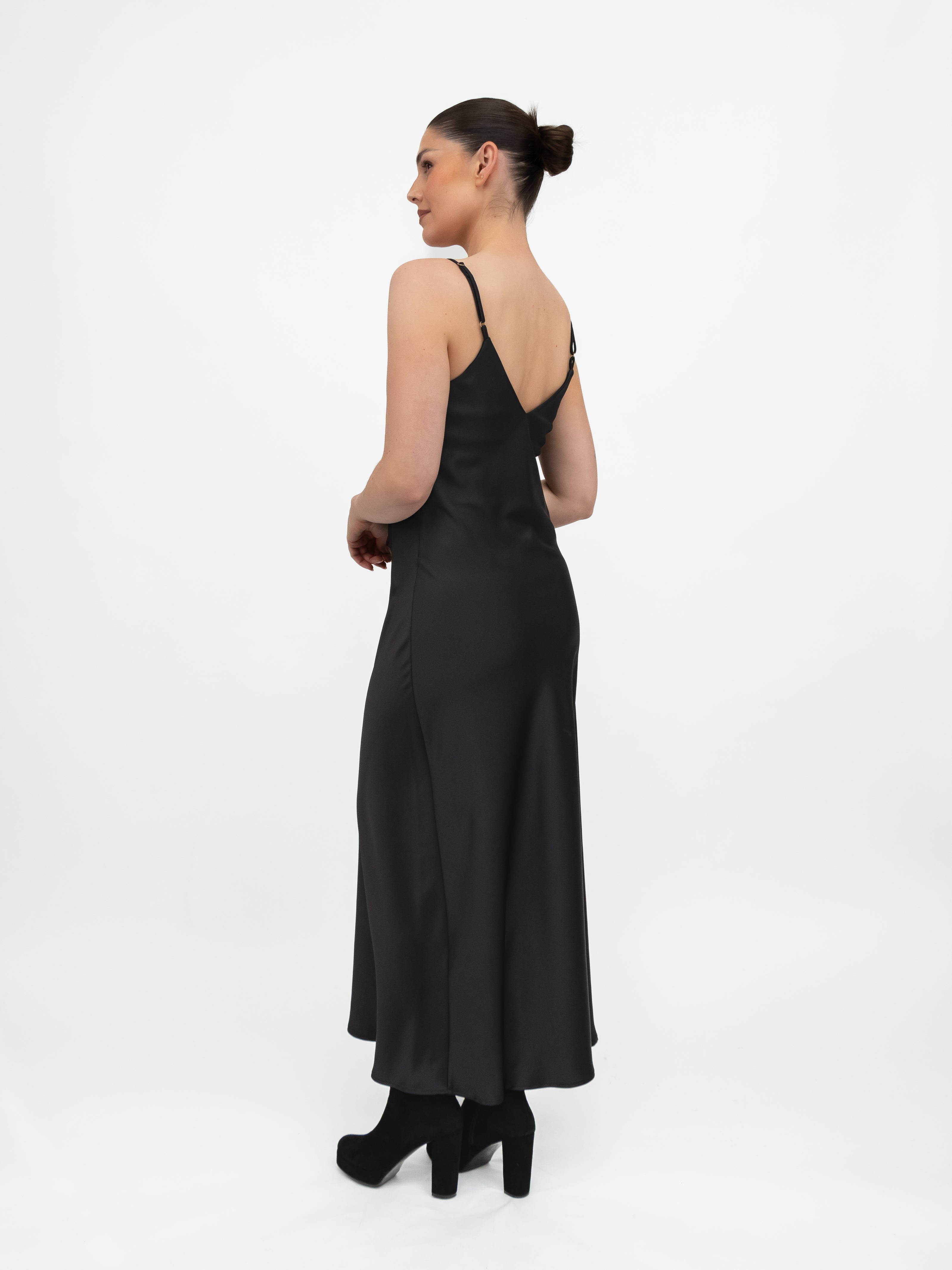 Italian Collection Dress Long Dress with Straps and Lace V-Neckline in Black
