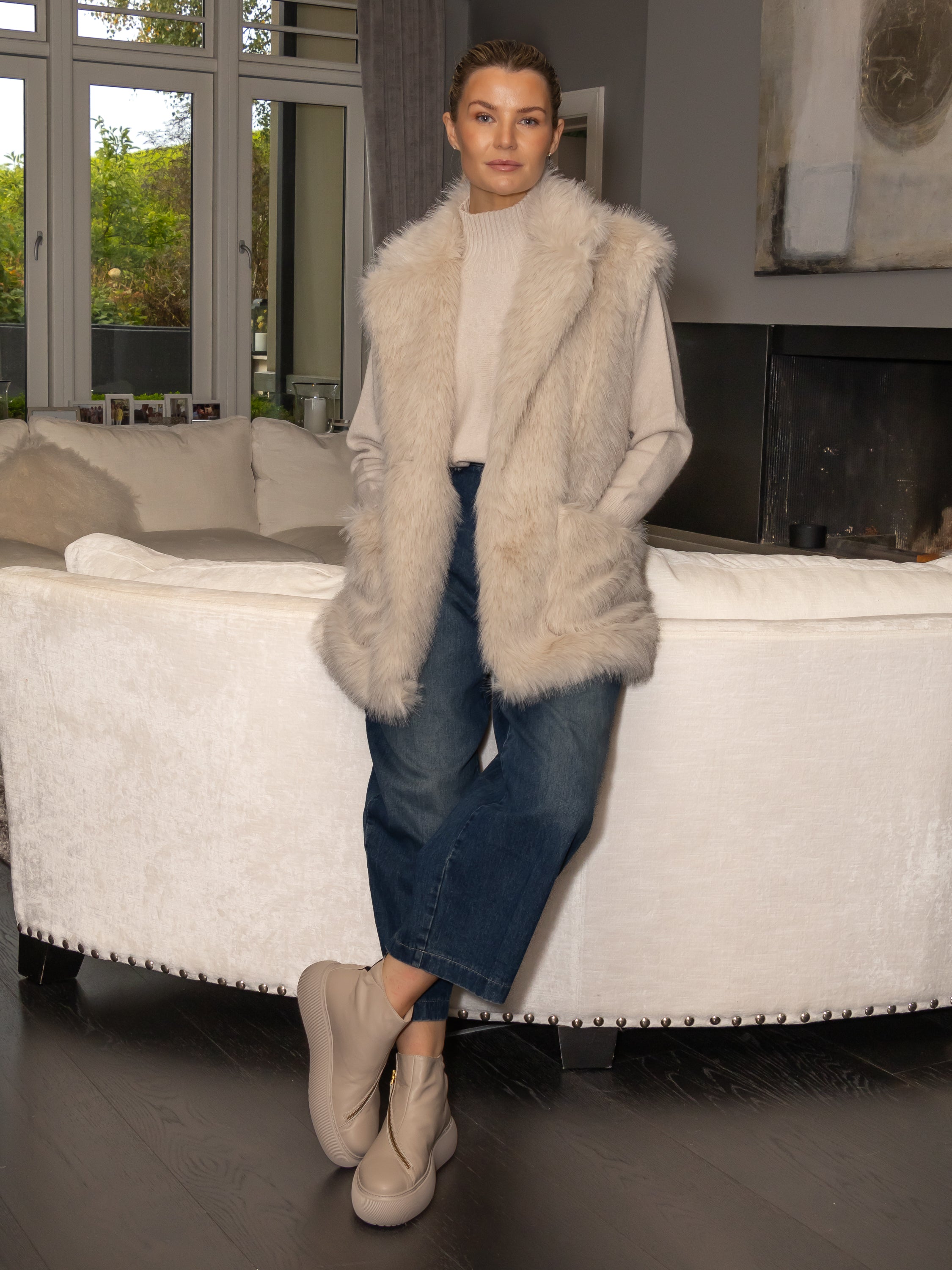 Italian Collection Faux Fur Gilet in Blond