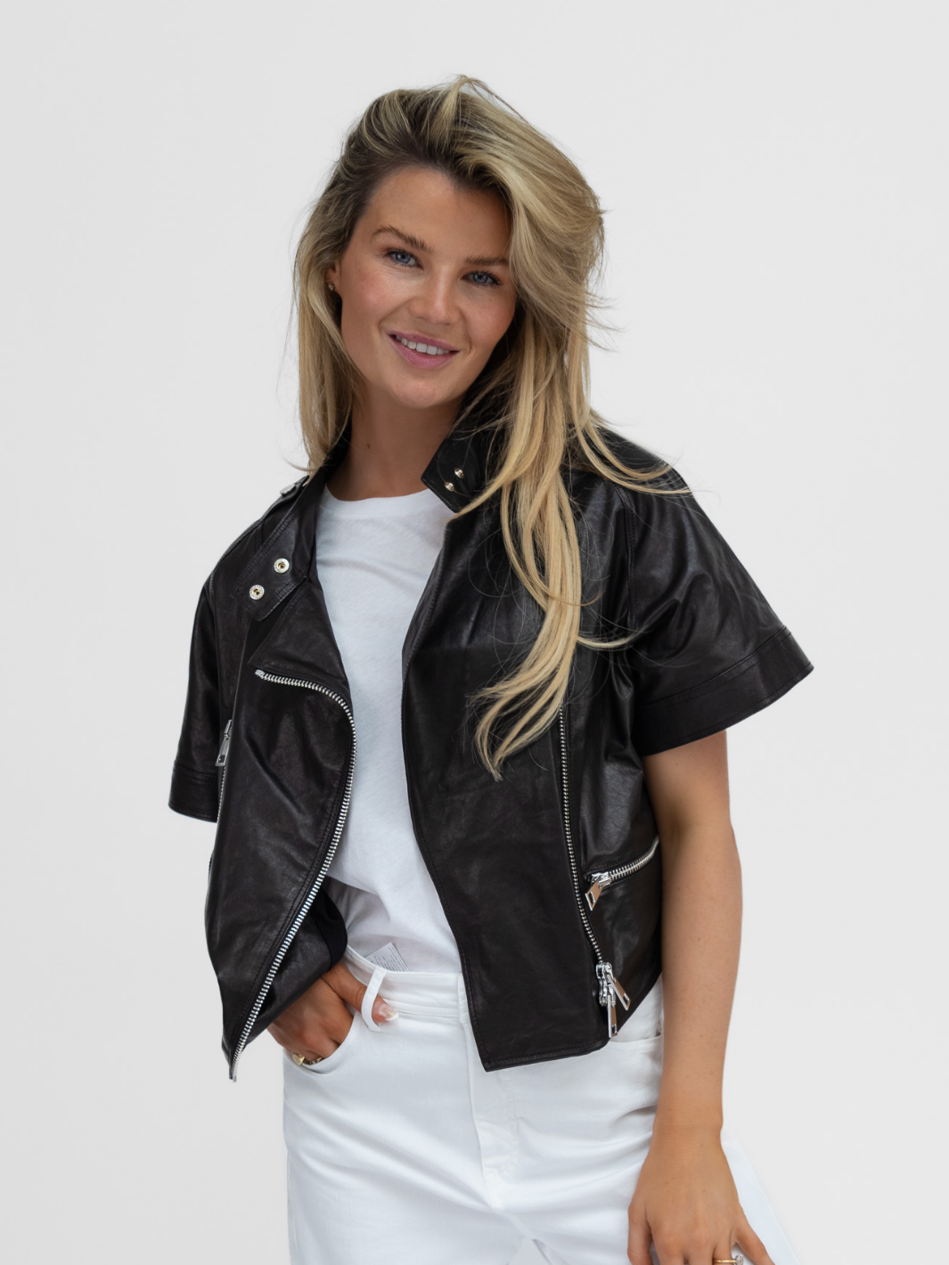 Italian Collection Jacket Cropped Leather Jacket In Black From The Italian Collection