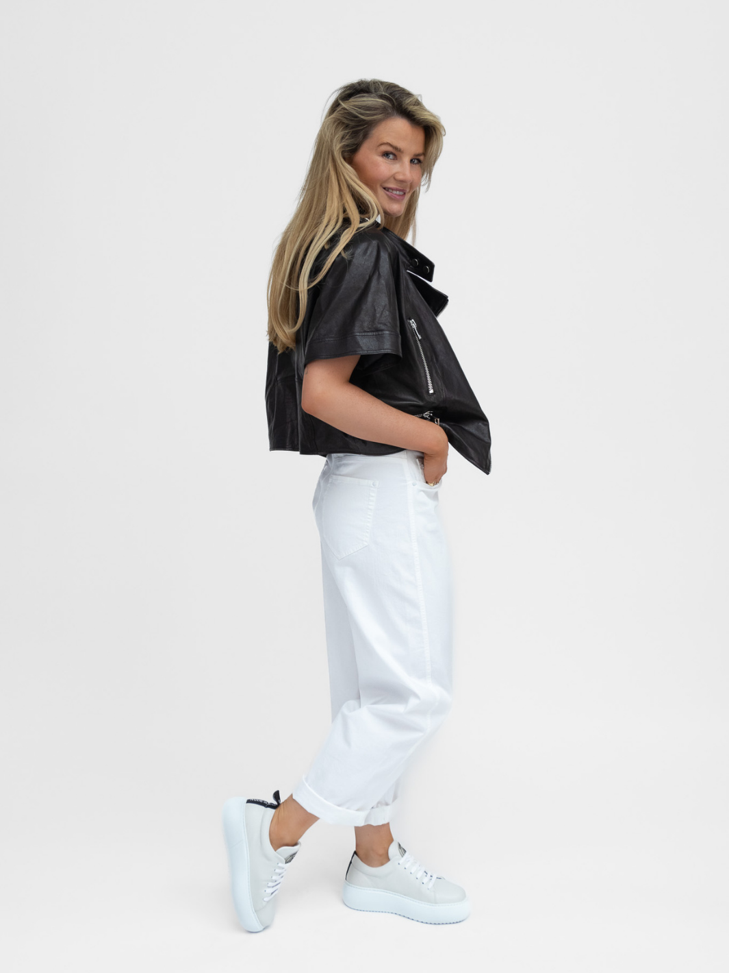 Italian Collection Jacket Cropped Leather Jacket In Black From The Italian Collection