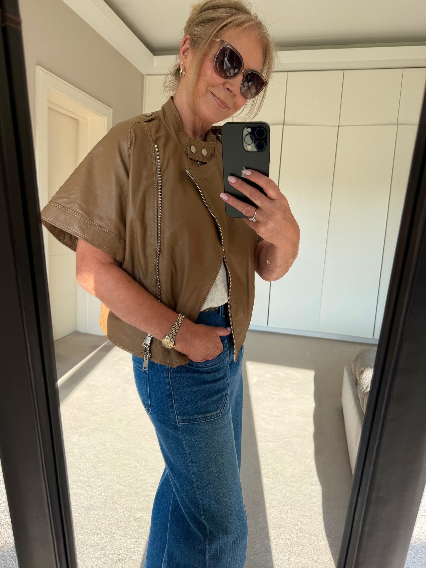 Italian Collection Jacket Cropped Leather Jacket In Tan