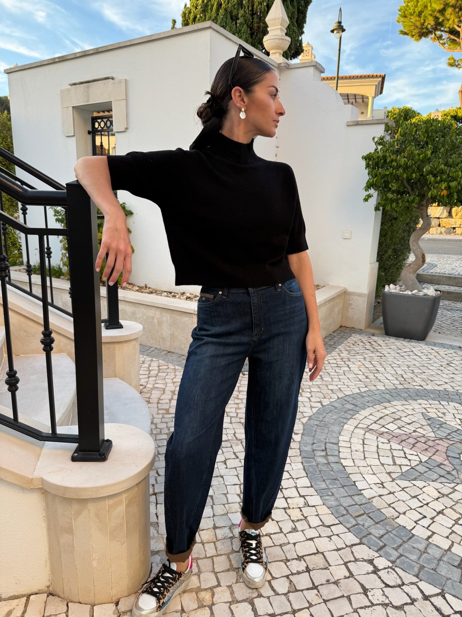 Italian Collection Sweater One Size Gina Short Sleeved Sweater in Black