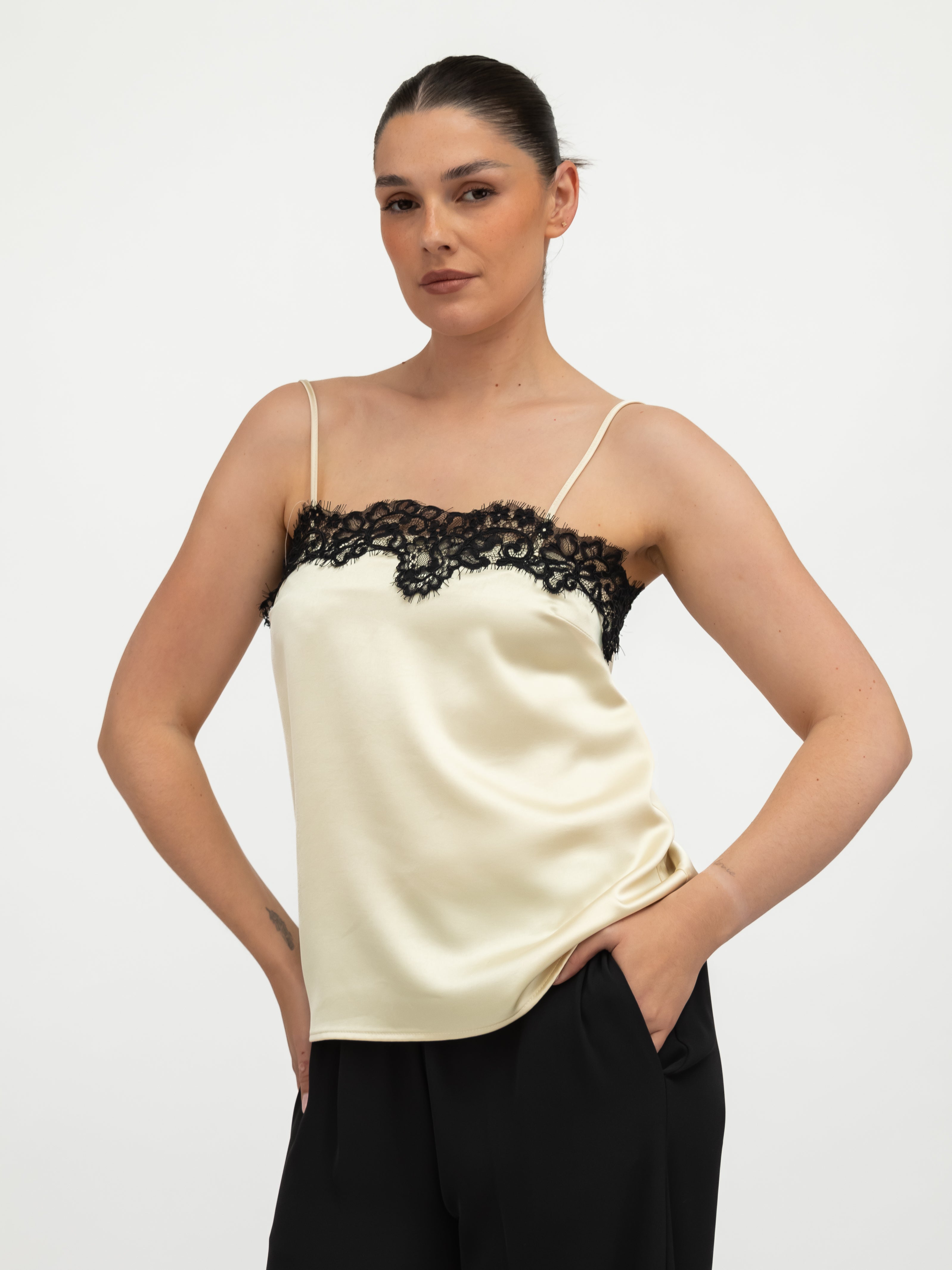 Italian Collection Top Lace Trim Camisole Top in Cream