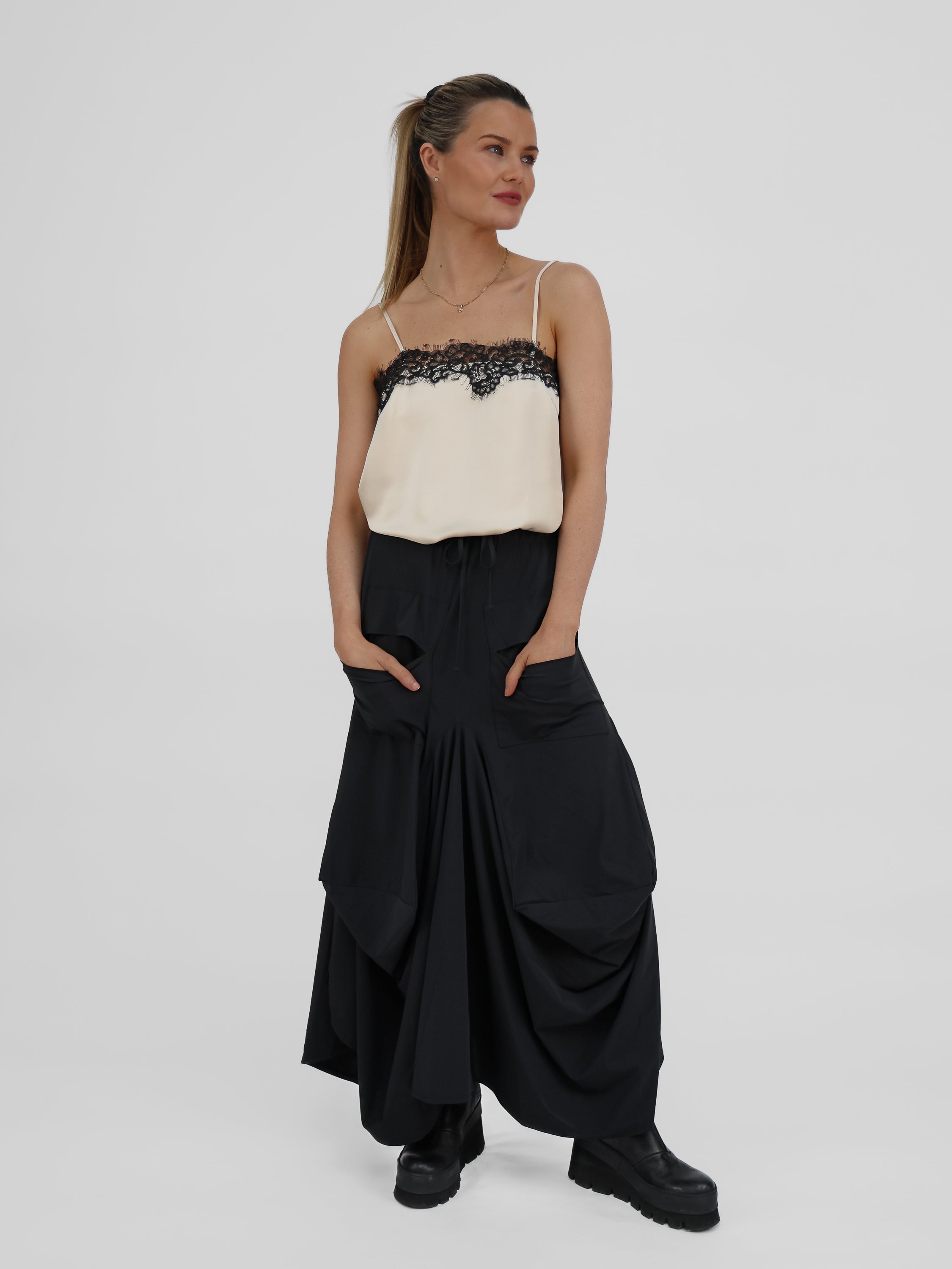 Italian Collection Top Lace Trim Camisole Top in Cream