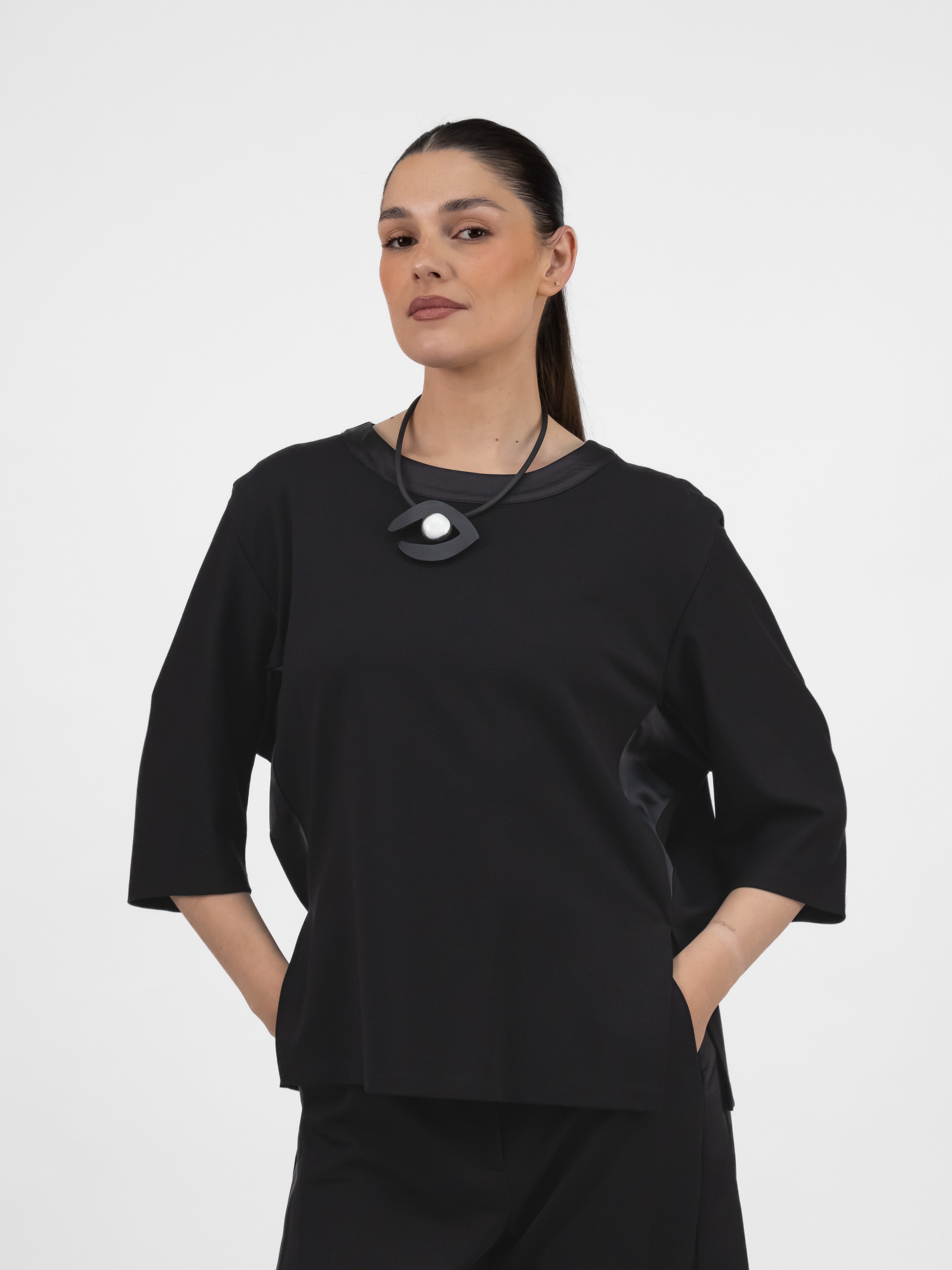 Italian Collection Trousers Barrel Leg Trousers in Black with Satin Side Panel