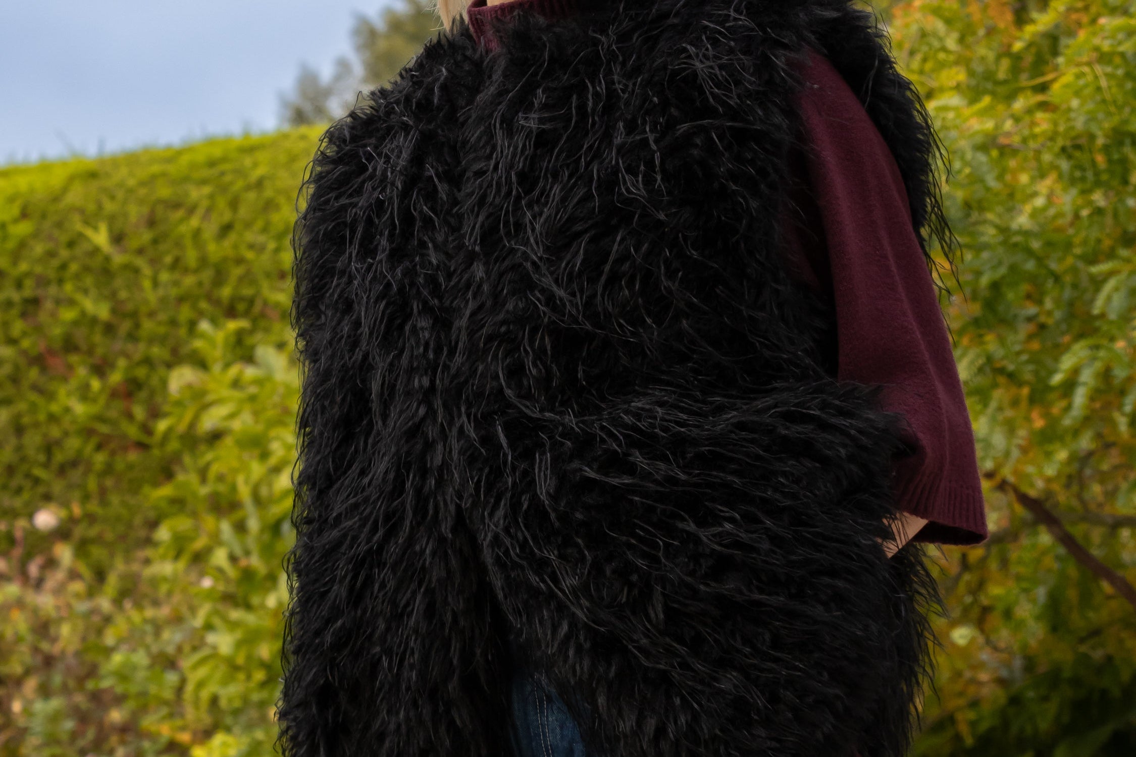 Italian Collection Vest Faux Fur Gilet in Black