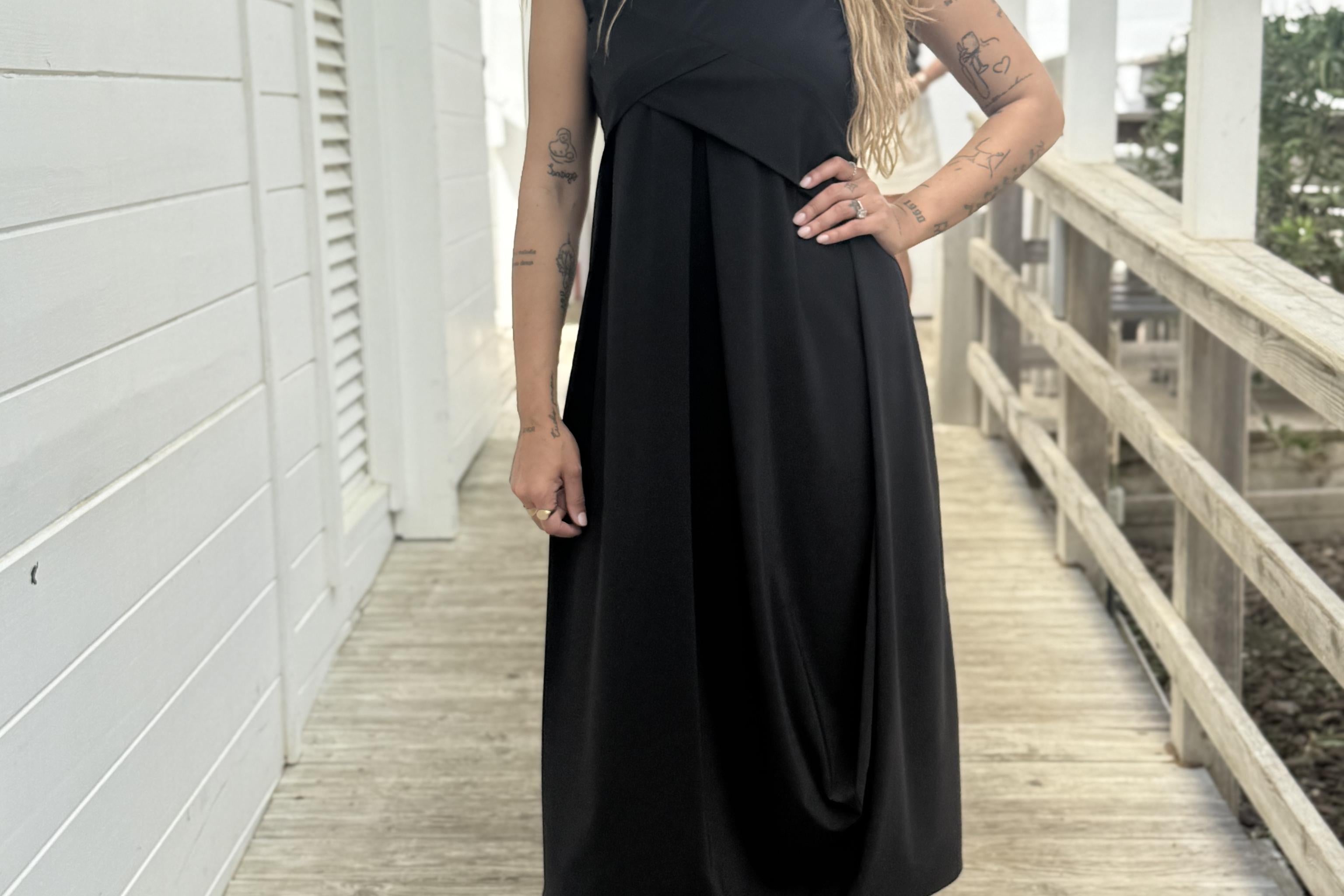 Jane Lushka Dress Almi Dress Technical Jersey in Black