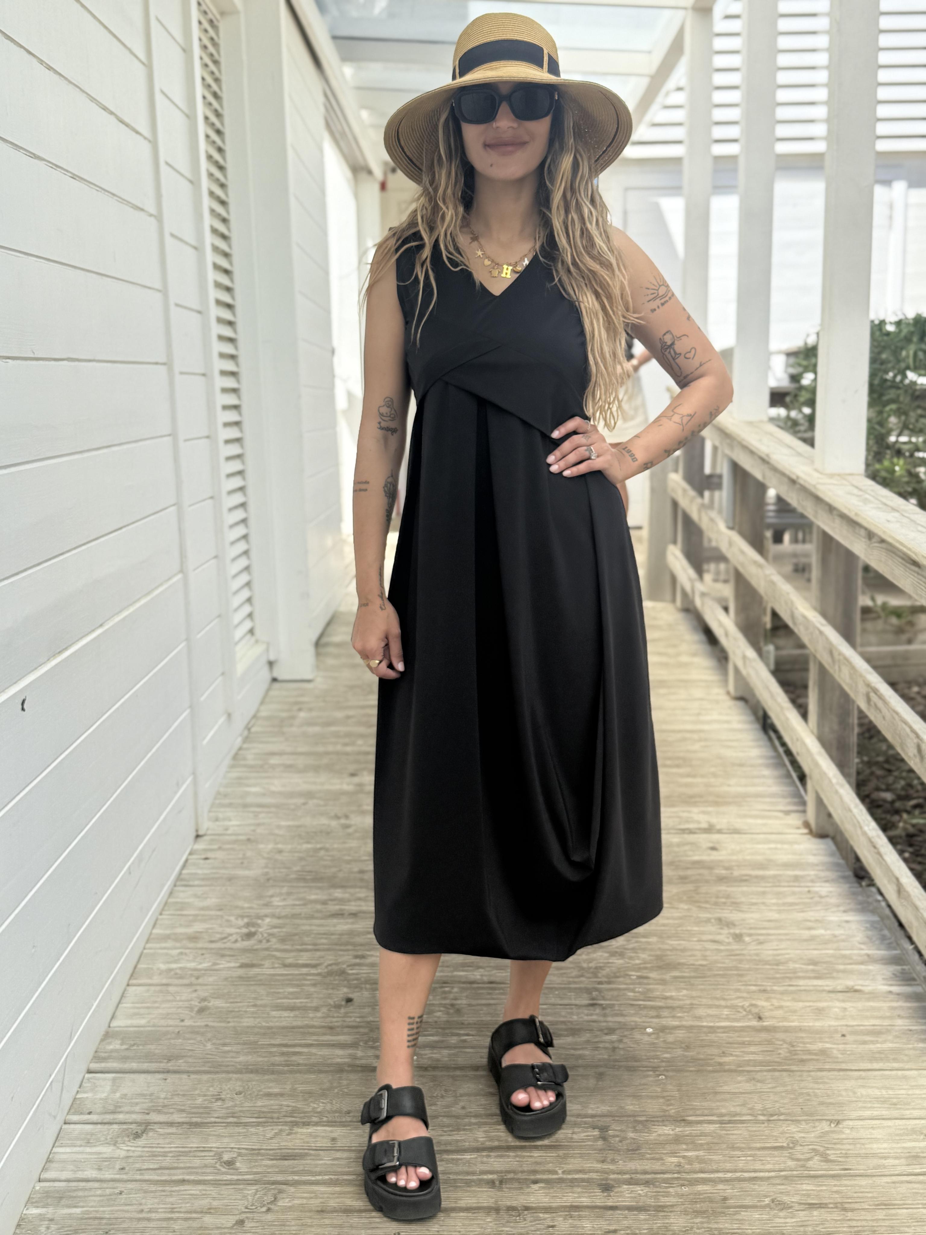 Jane Lushka Dress Almi Dress Technical Jersey in Black