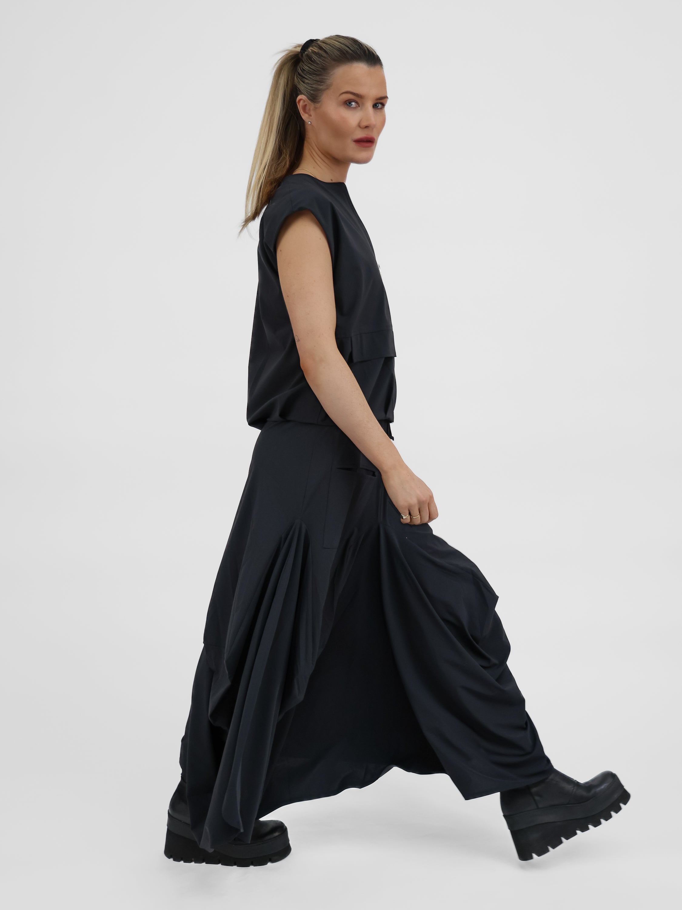 Jane Lushka Skirt Nell Skirt Technical Jersey in Black