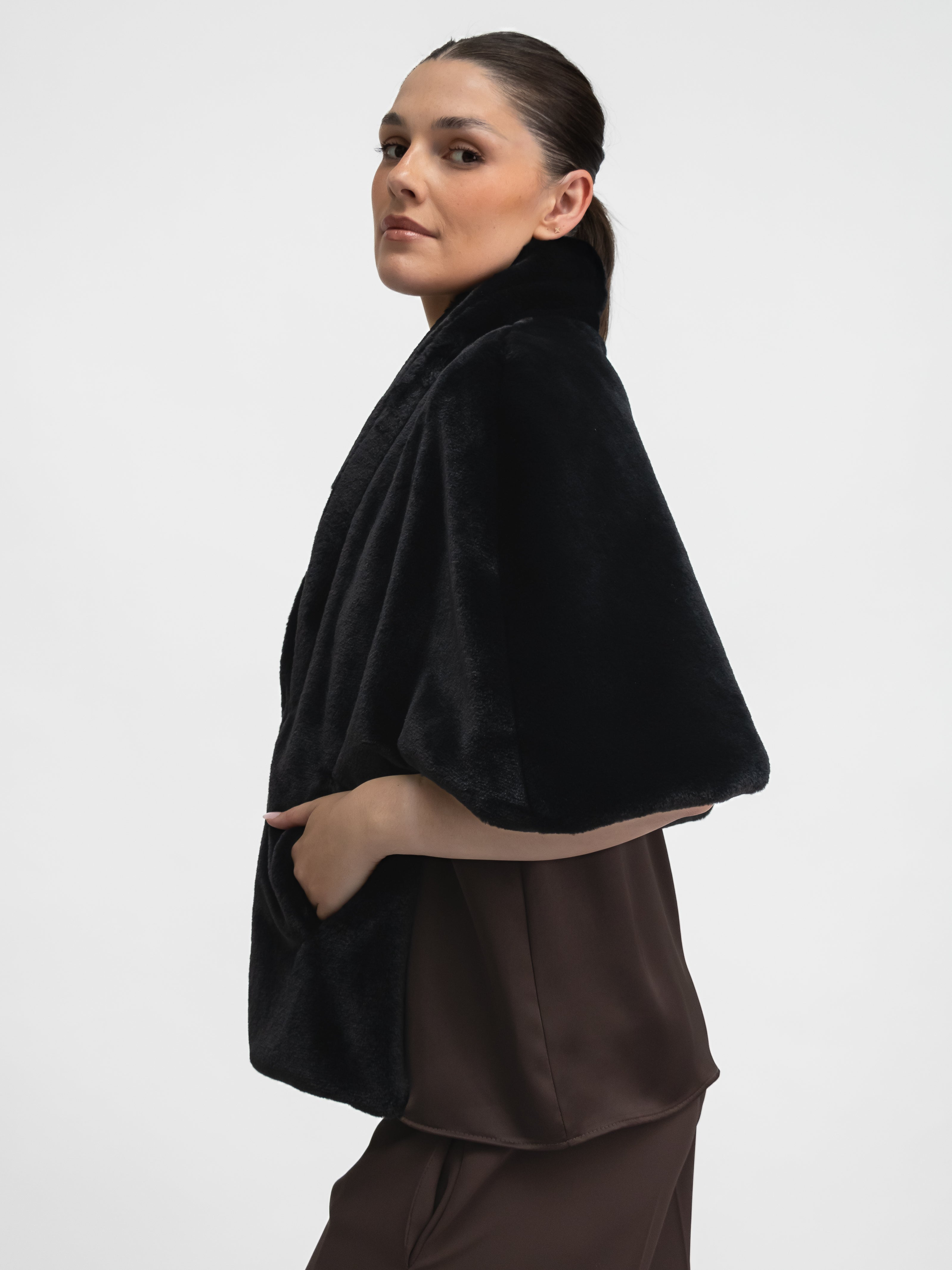 La Haine Inside Us Cape One Size Faux Fur Cape in Black