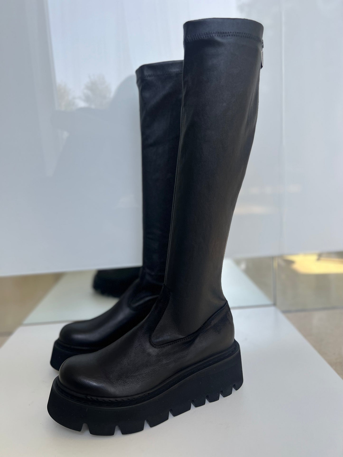 Lofina Footwear Lofina Leather Nappa Knee high Boot in black