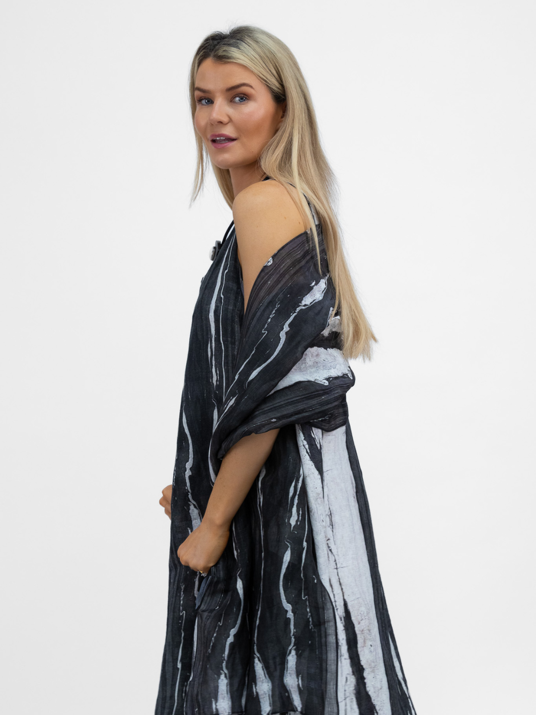 Lotus Eaters Scarf One Size Pashmina In Off White And Black From Lotus Eaters