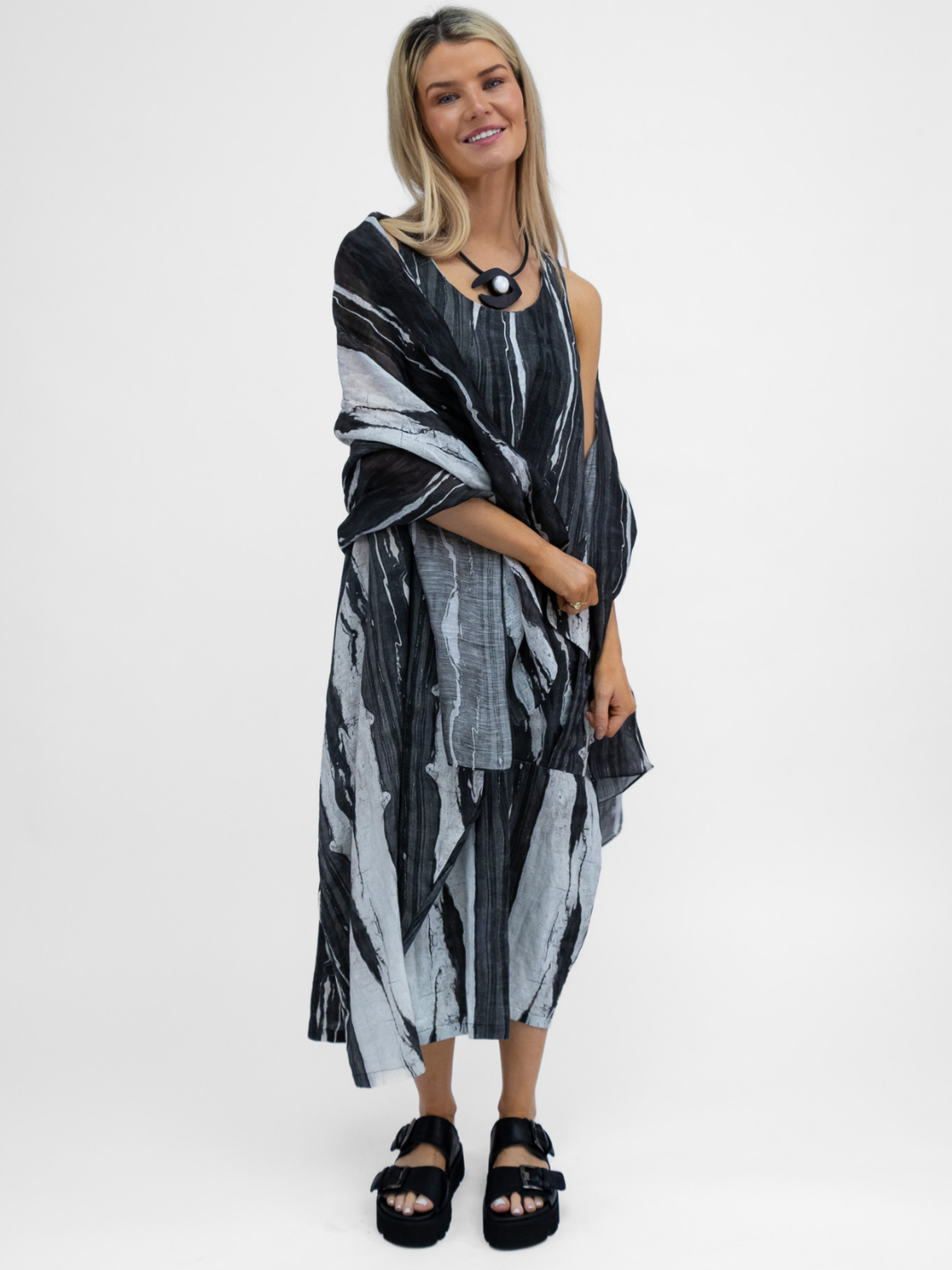 Lotus Eaters Scarf One Size Pashmina In Off White And Black From Lotus Eaters