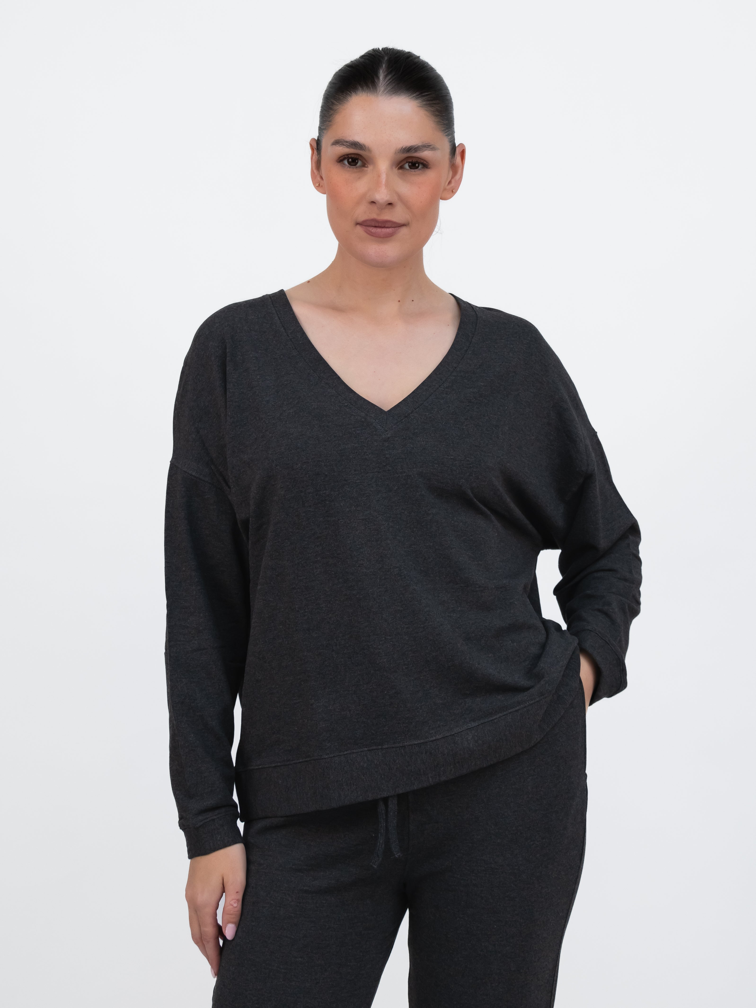 Majestic Filatures Sweater V Neck Long Sleeve Sweatshirt in Anthracite Heather