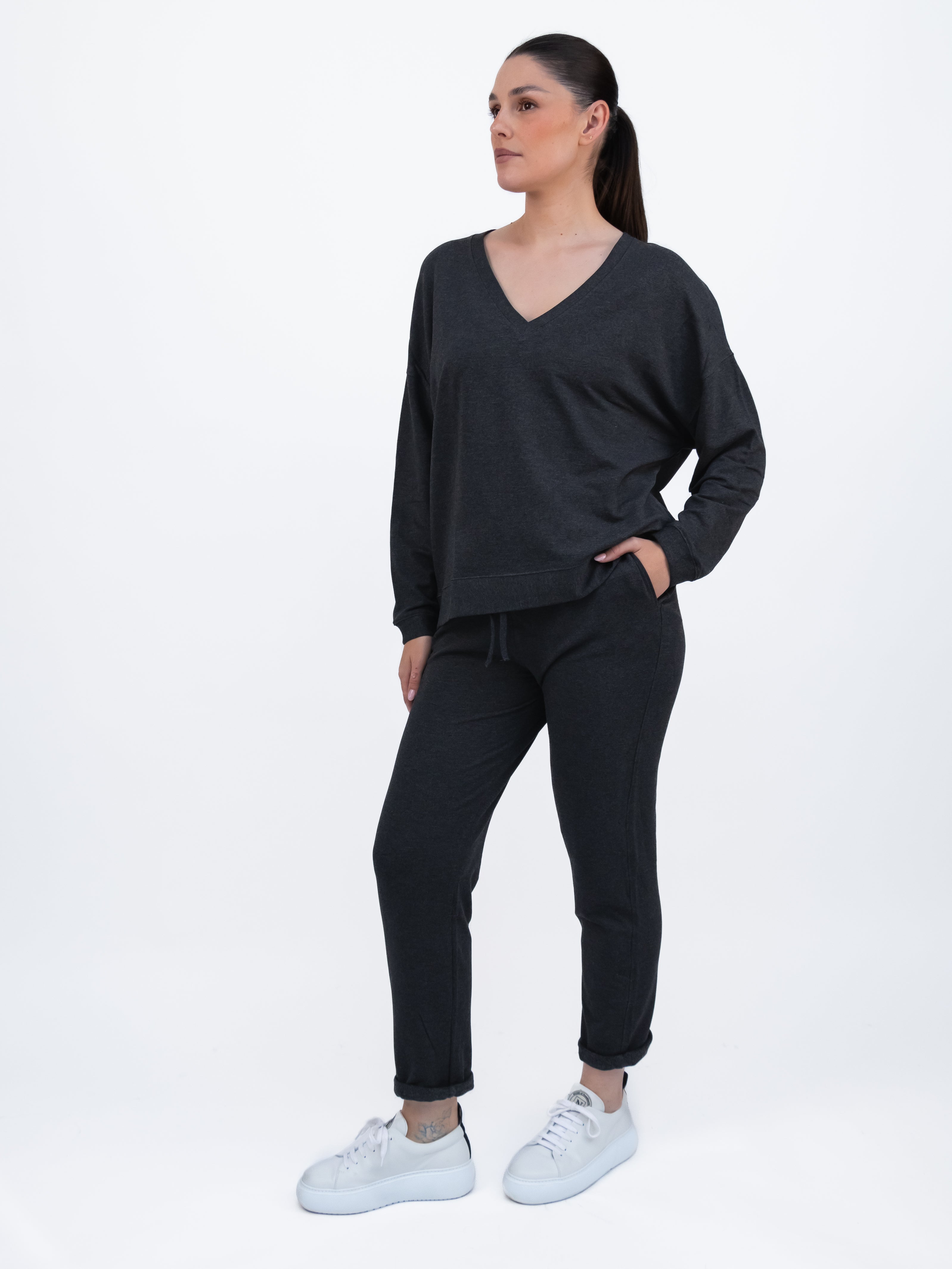 Majestic Filatures Sweater V Neck Long Sleeve Sweatshirt in Anthracite Heather