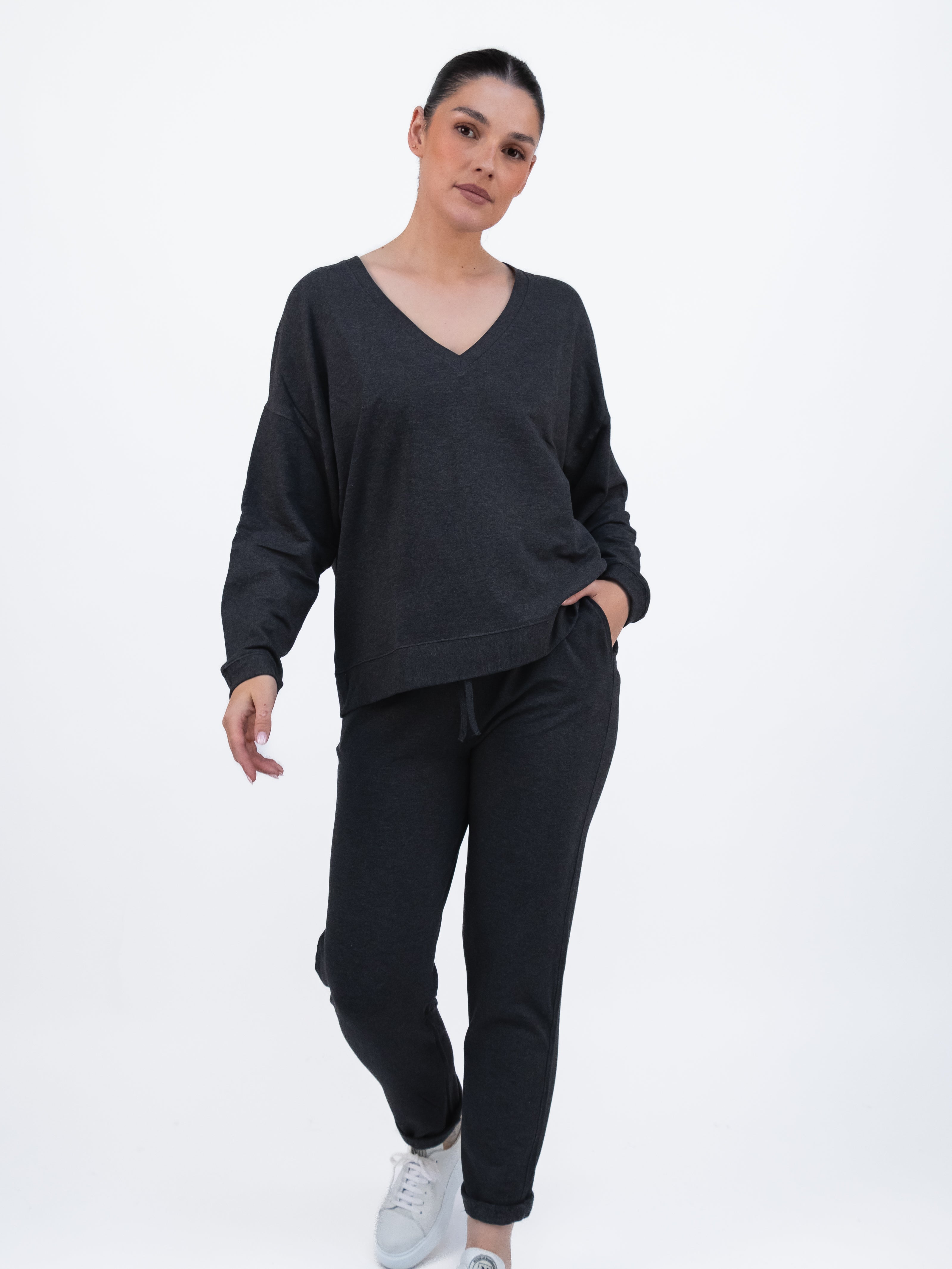 Majestic Filatures Sweater V Neck Long Sleeve Sweatshirt in Anthracite Heather