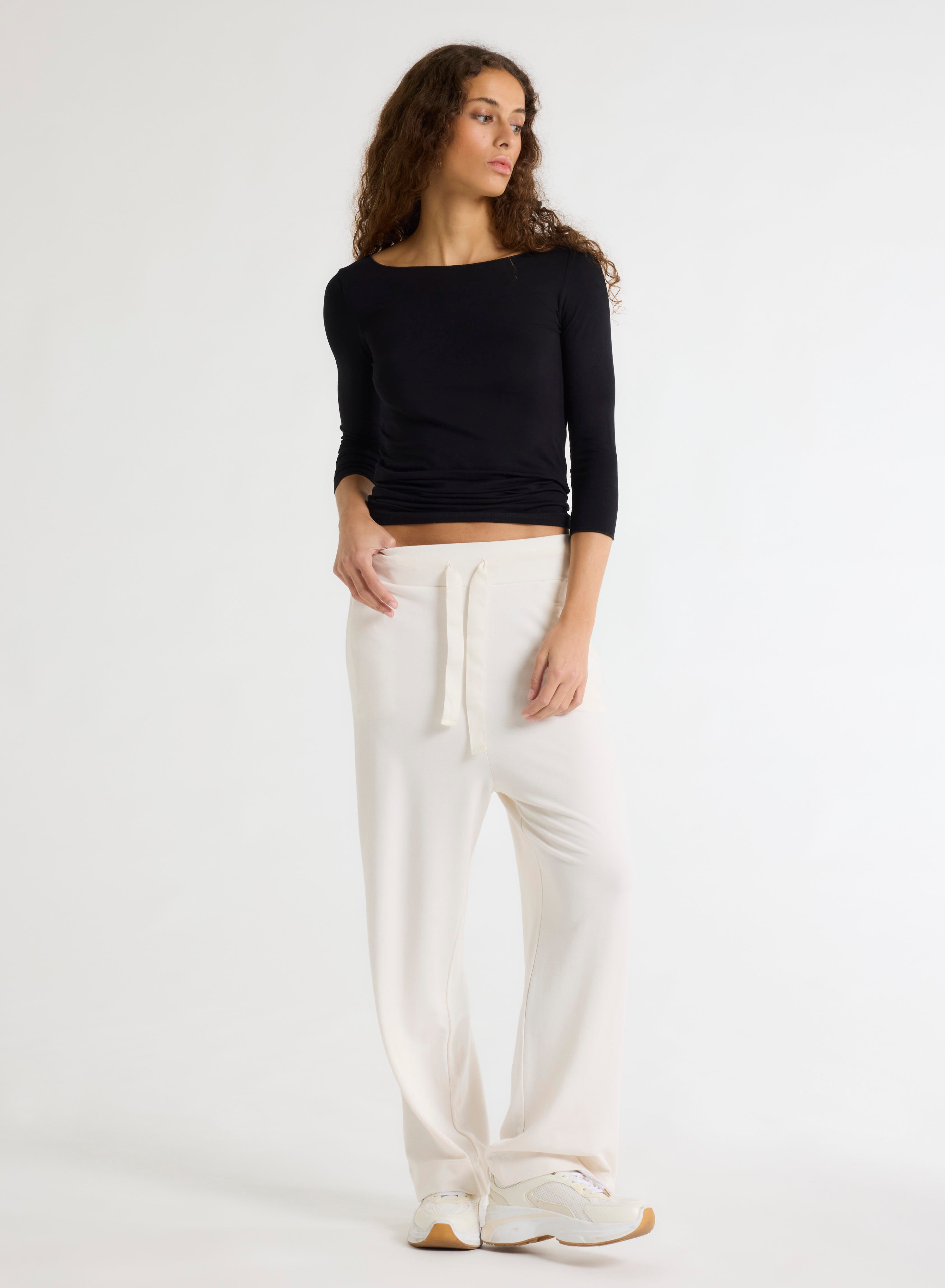 Majestic Filatures T-Shirt Adele Boat Neck 3/4 Sleeve Tee in Black