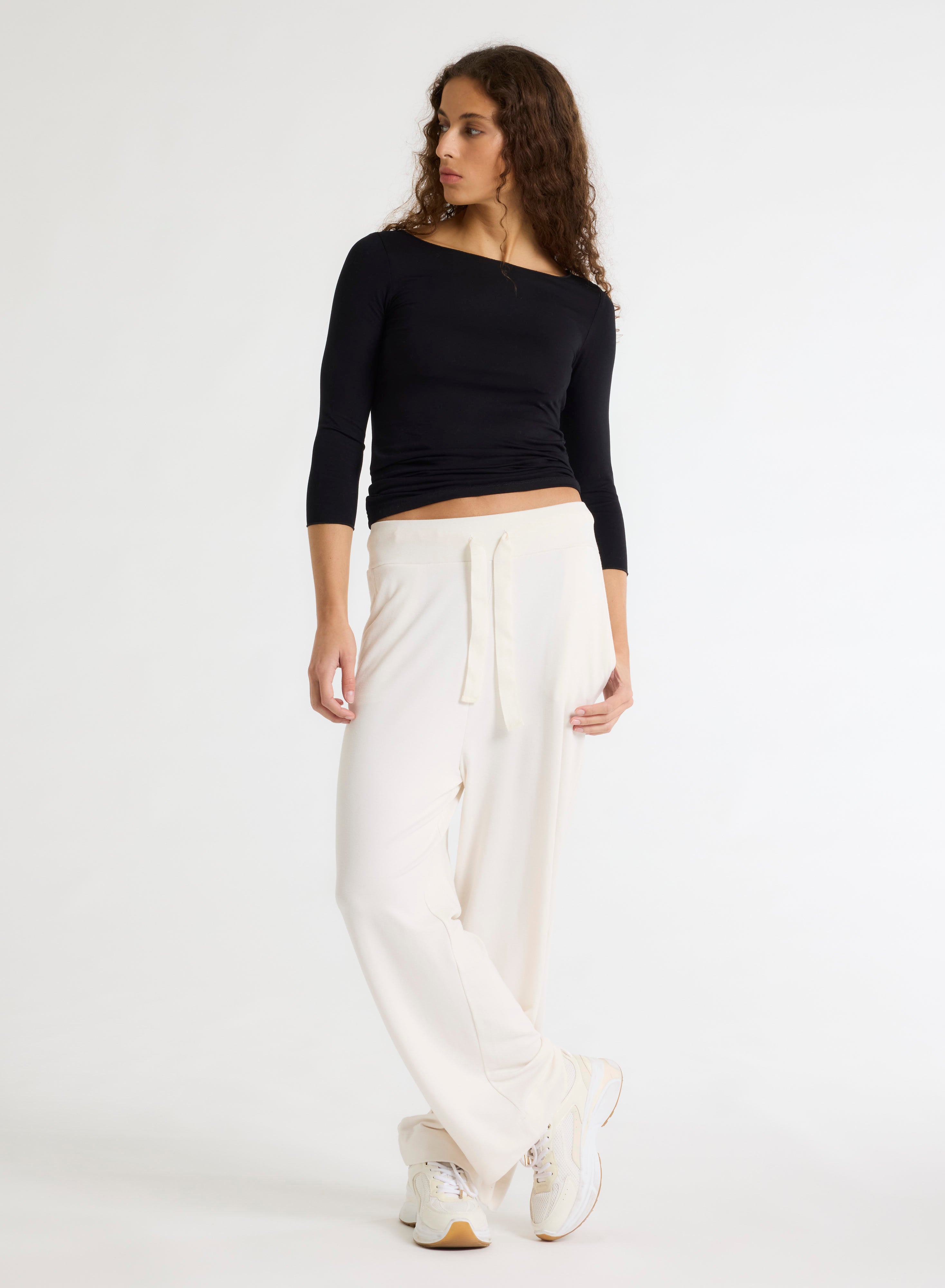 Majestic Filatures T-Shirt Adele Boat Neck 3/4 Sleeve Tee in Black