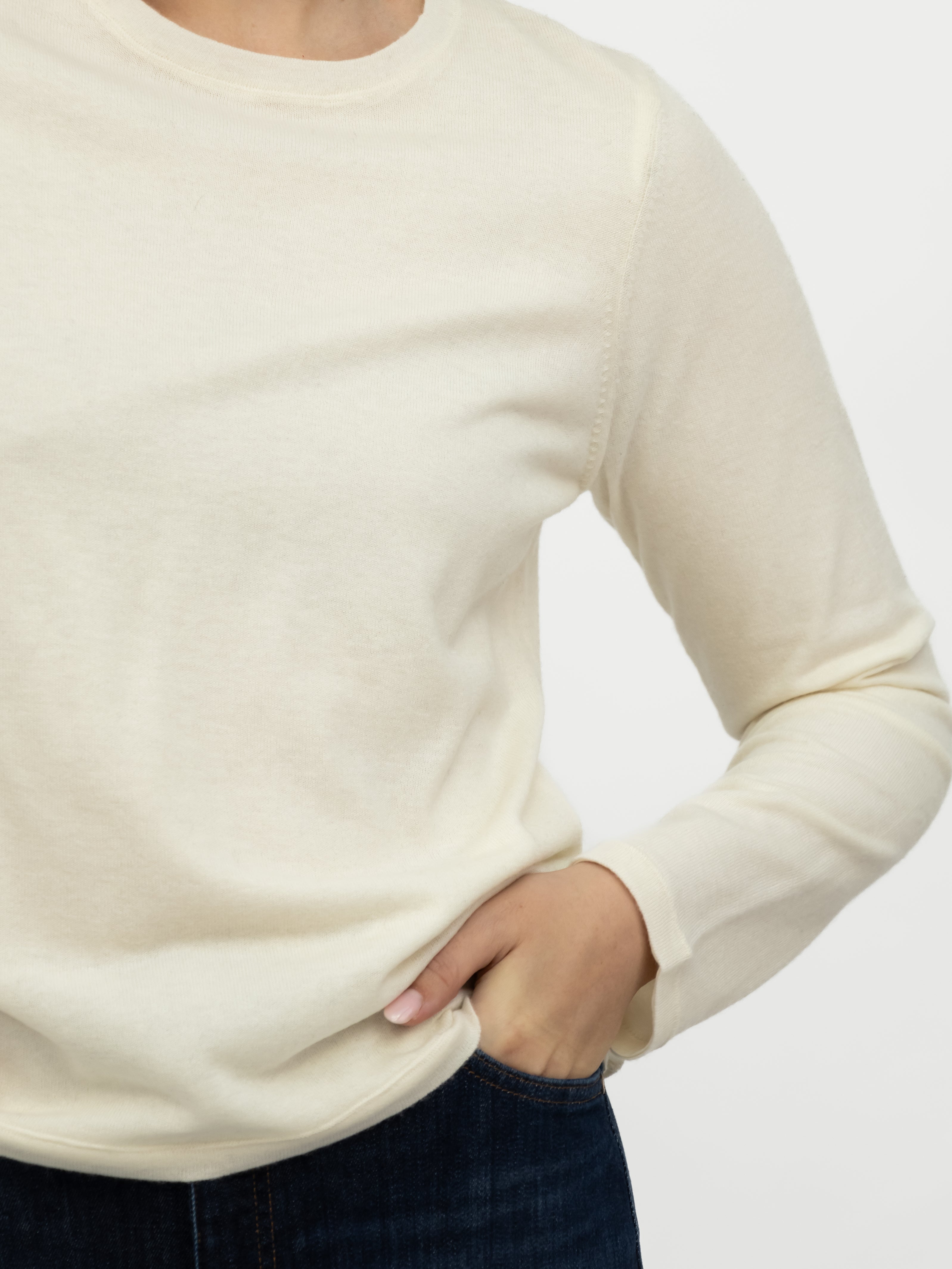 Majestic Filatures T-Shirt Round Neck Long Sleeve Double Layered Tee in Milk