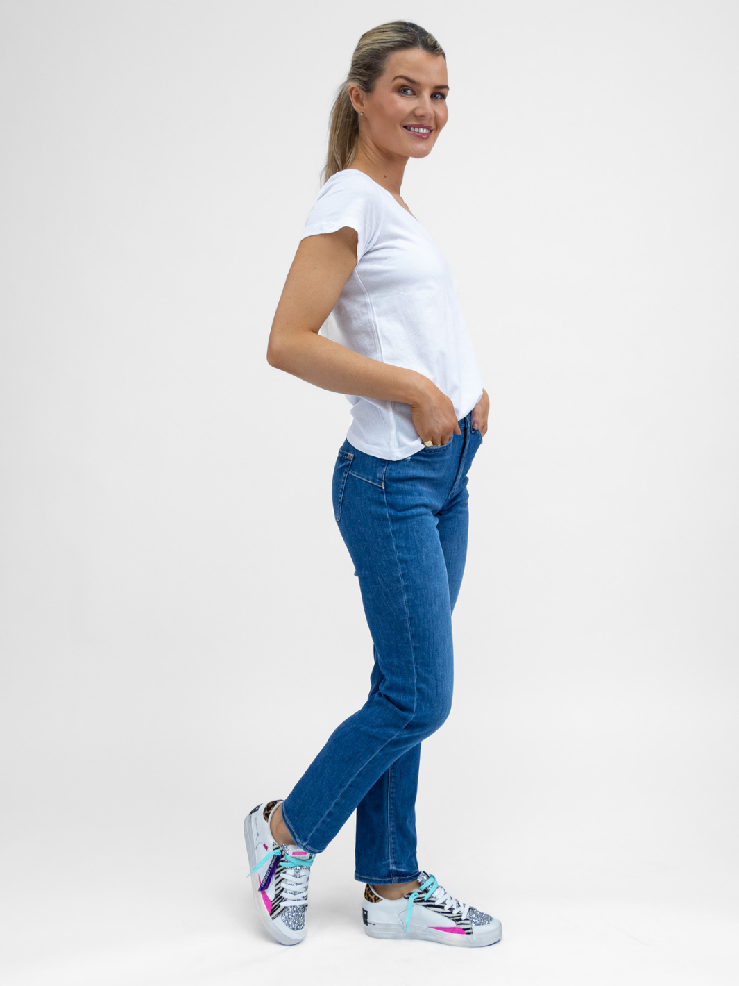 Majestic Filatures Top Patty V Neck Tee In Soft White