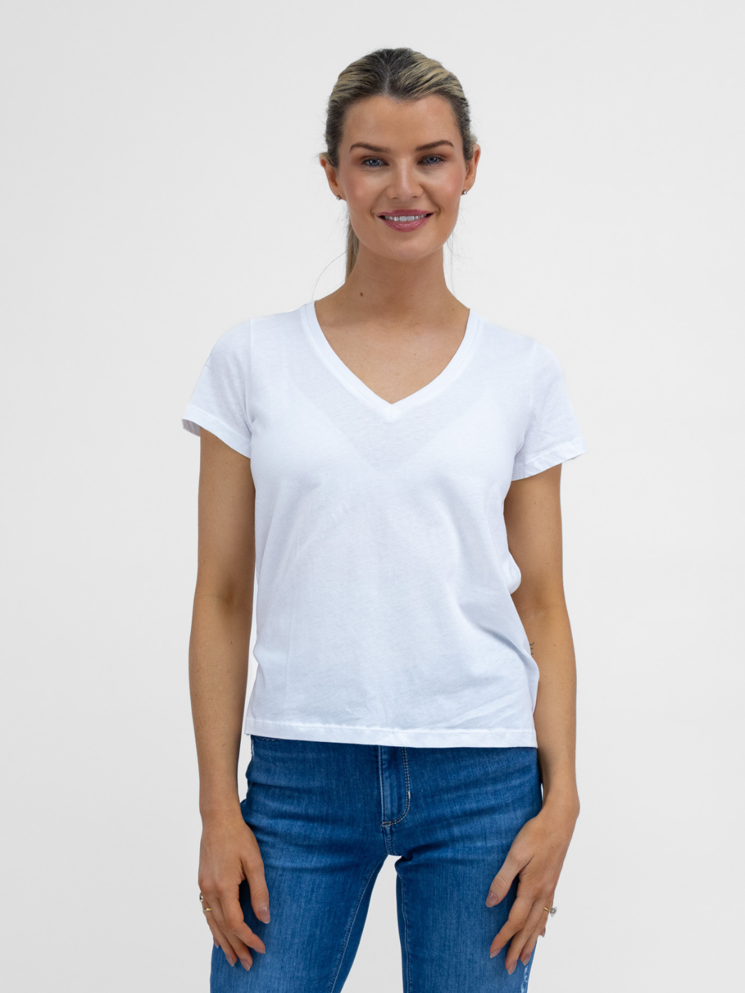 Majestic Filatures Top Patty V Neck Tee In Soft White