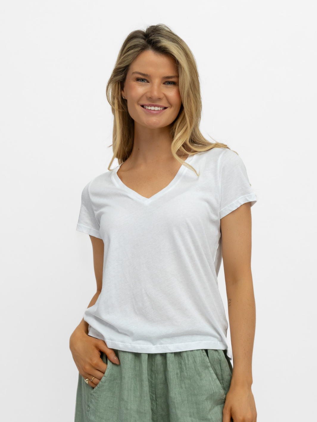 Majestic Filatures Top Patty V Neck Tee In Soft White