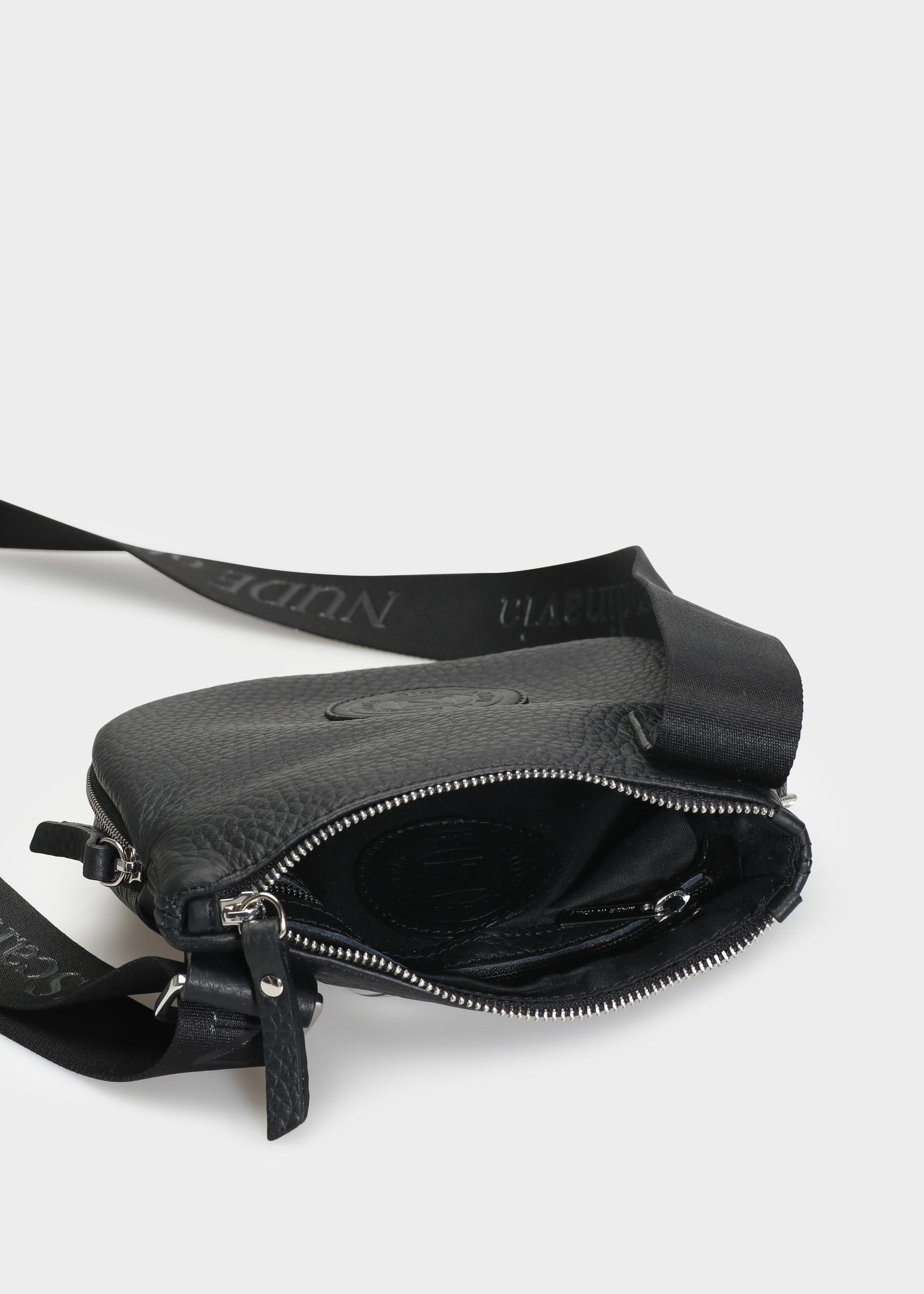 Nude of Scandinavia Bags One Size Nude of Scandinavia Wallstreet Taurus in Black