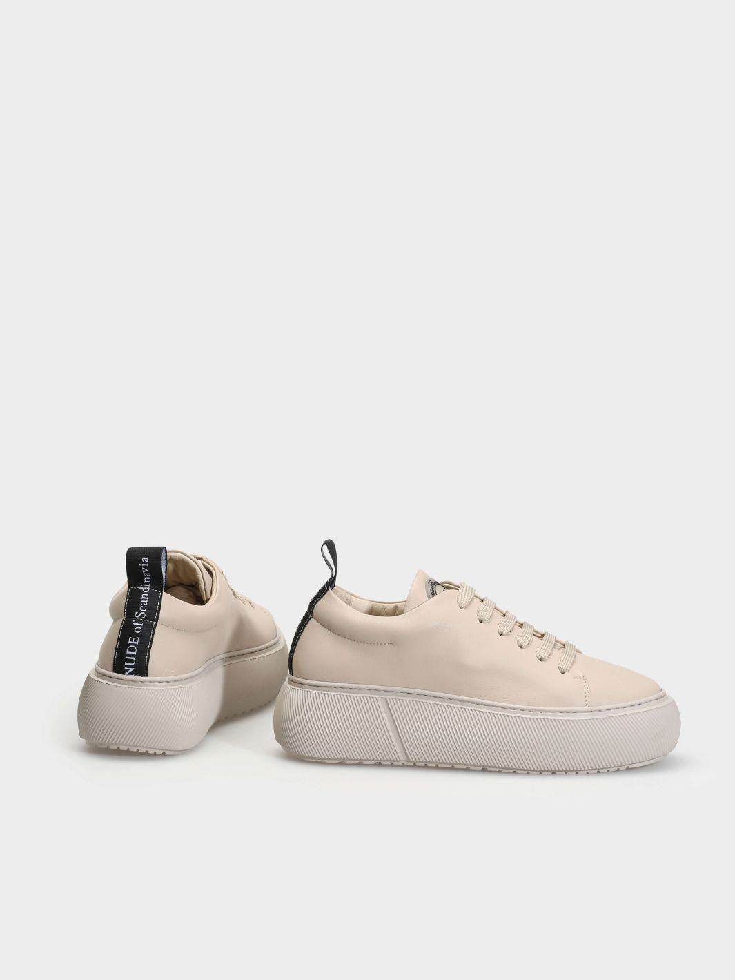 Nude of Scandinavia Sneakers Shoes runner Nude of Scandinavia Hedda Lace-Up Sneakers in latte beige chunky sole laces comfortable diffusion by Kate
