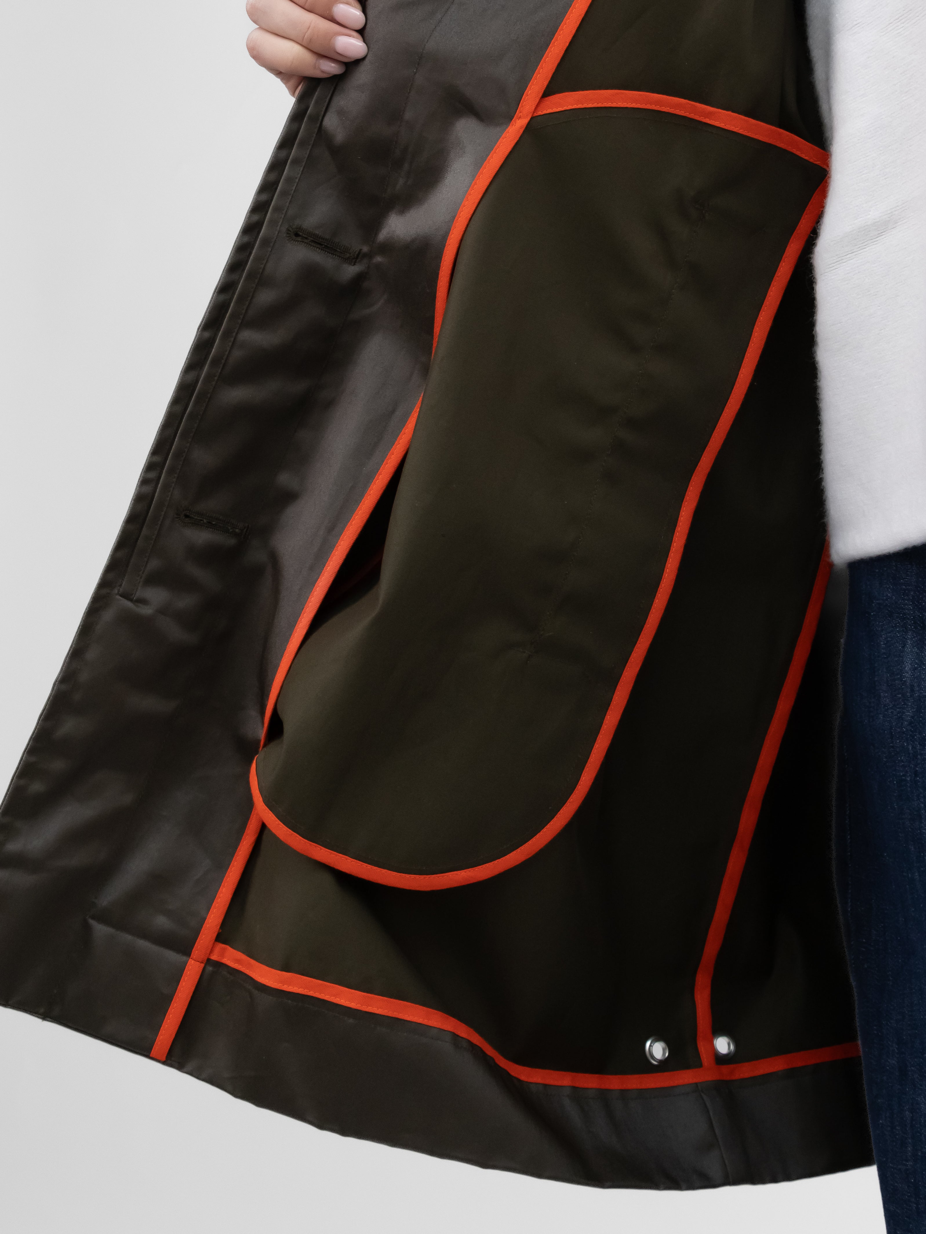 Prêt pour Partir Parkas Eva Cow Parka in Olive