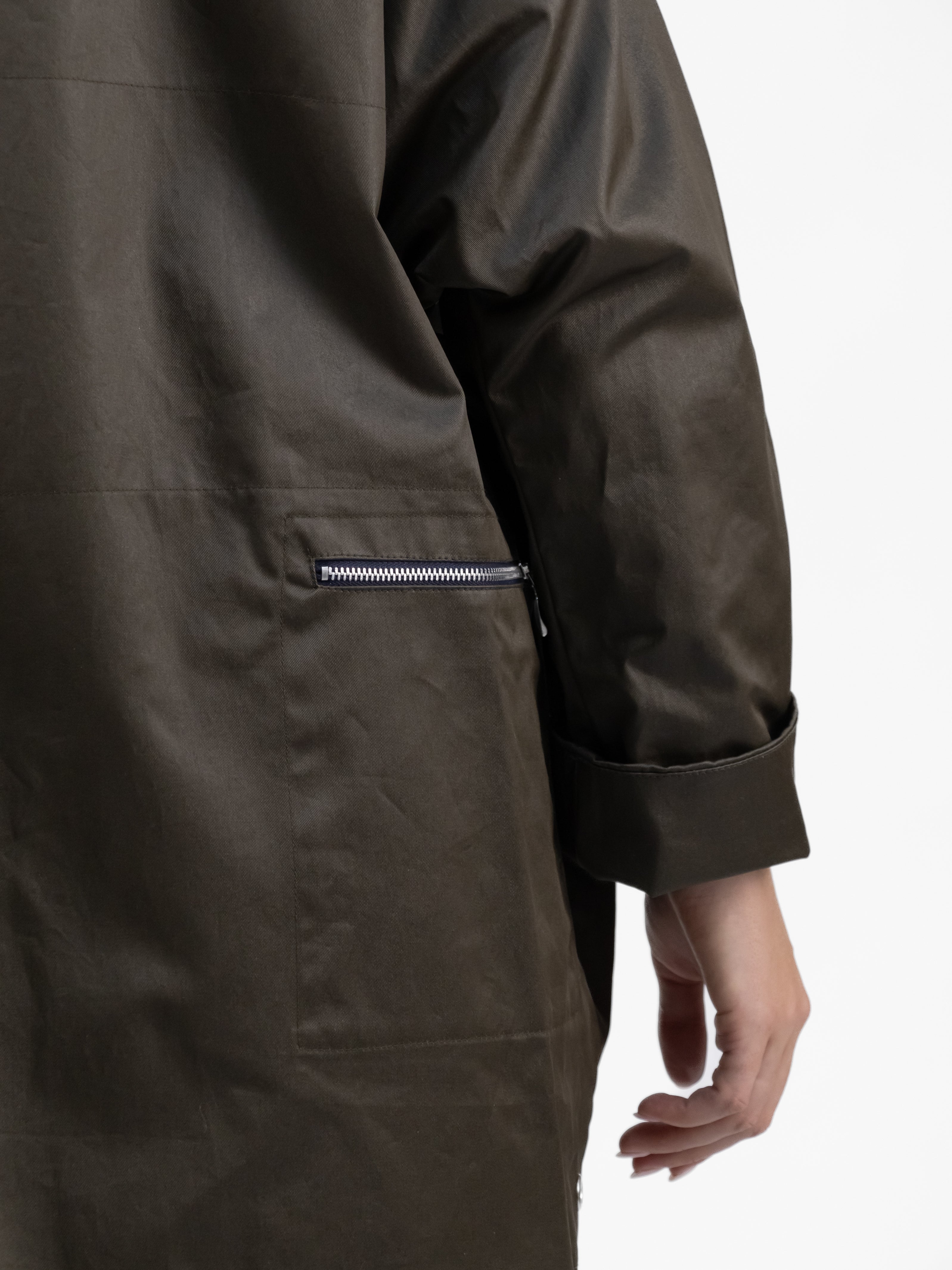 Prêt pour Partir Parkas Paola Cow Parka in Olive