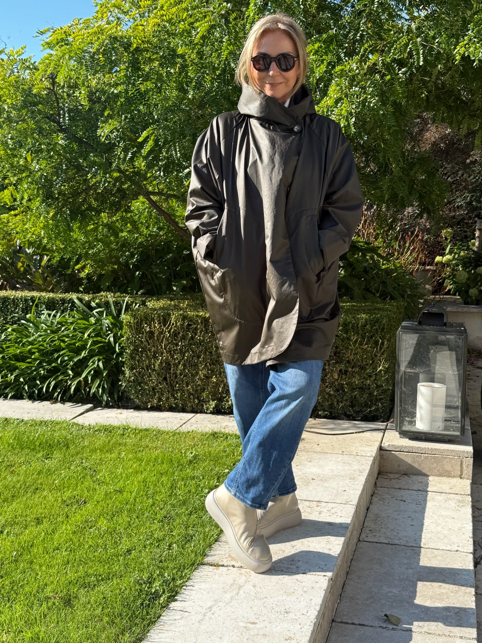 Prêt pour Partir Parkas Paola Cow Parka in Olive