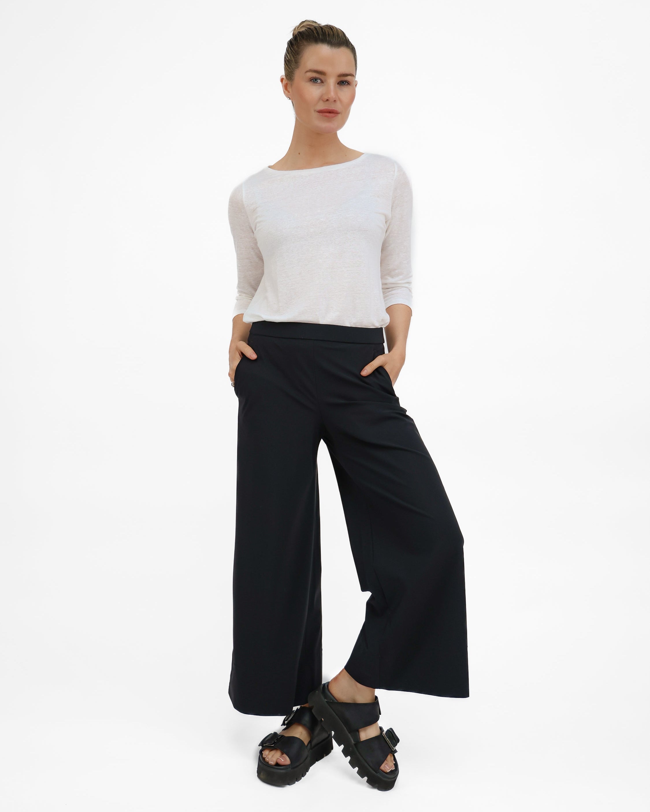 Raffaello Rossi Jeans Palina 6/8 Sport Hightech Jersey in Black