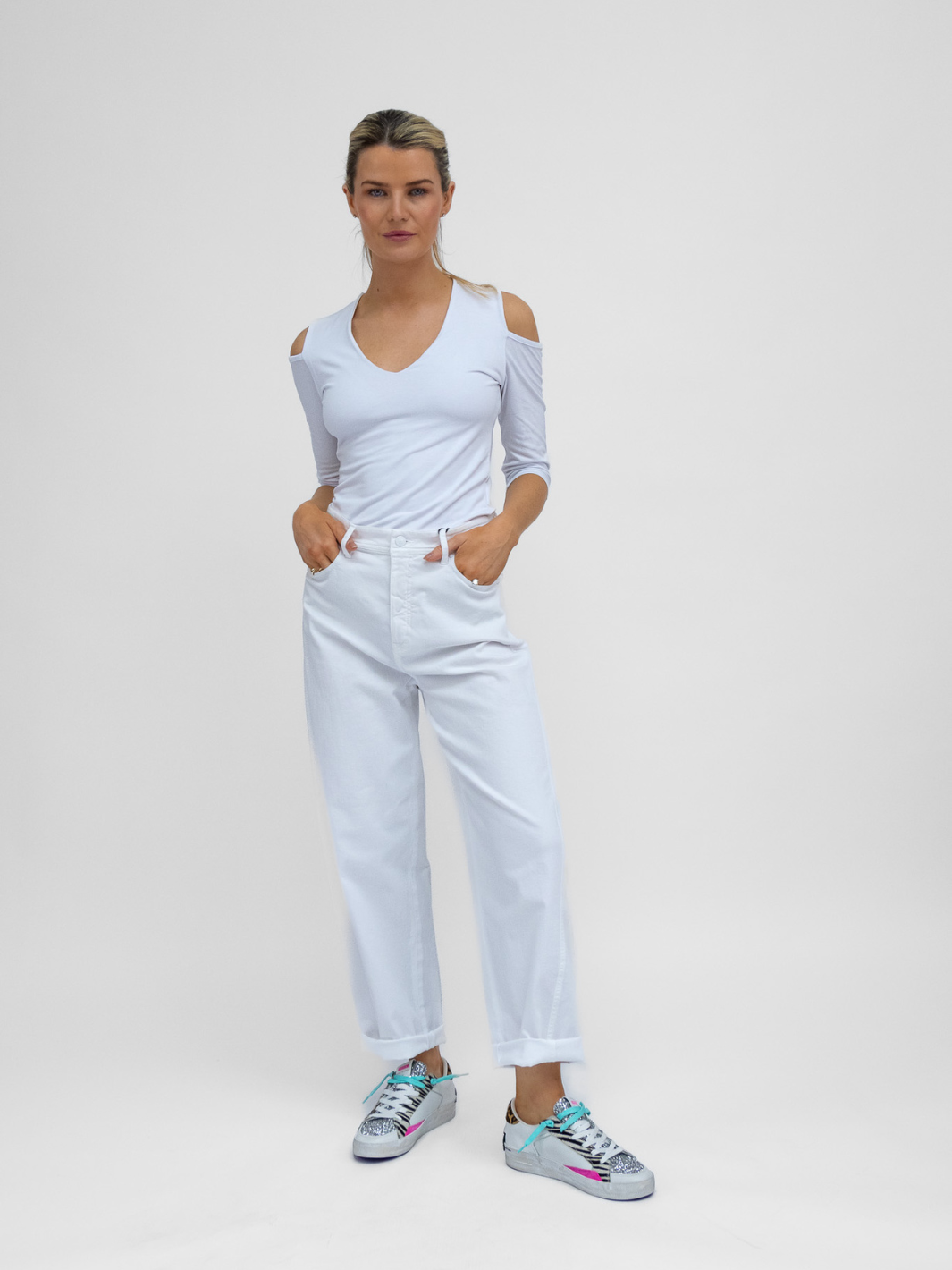 Raffaello Rossi Trousers Hanni Barrel Shape Jeans In White Denim From Raffaello Rossi