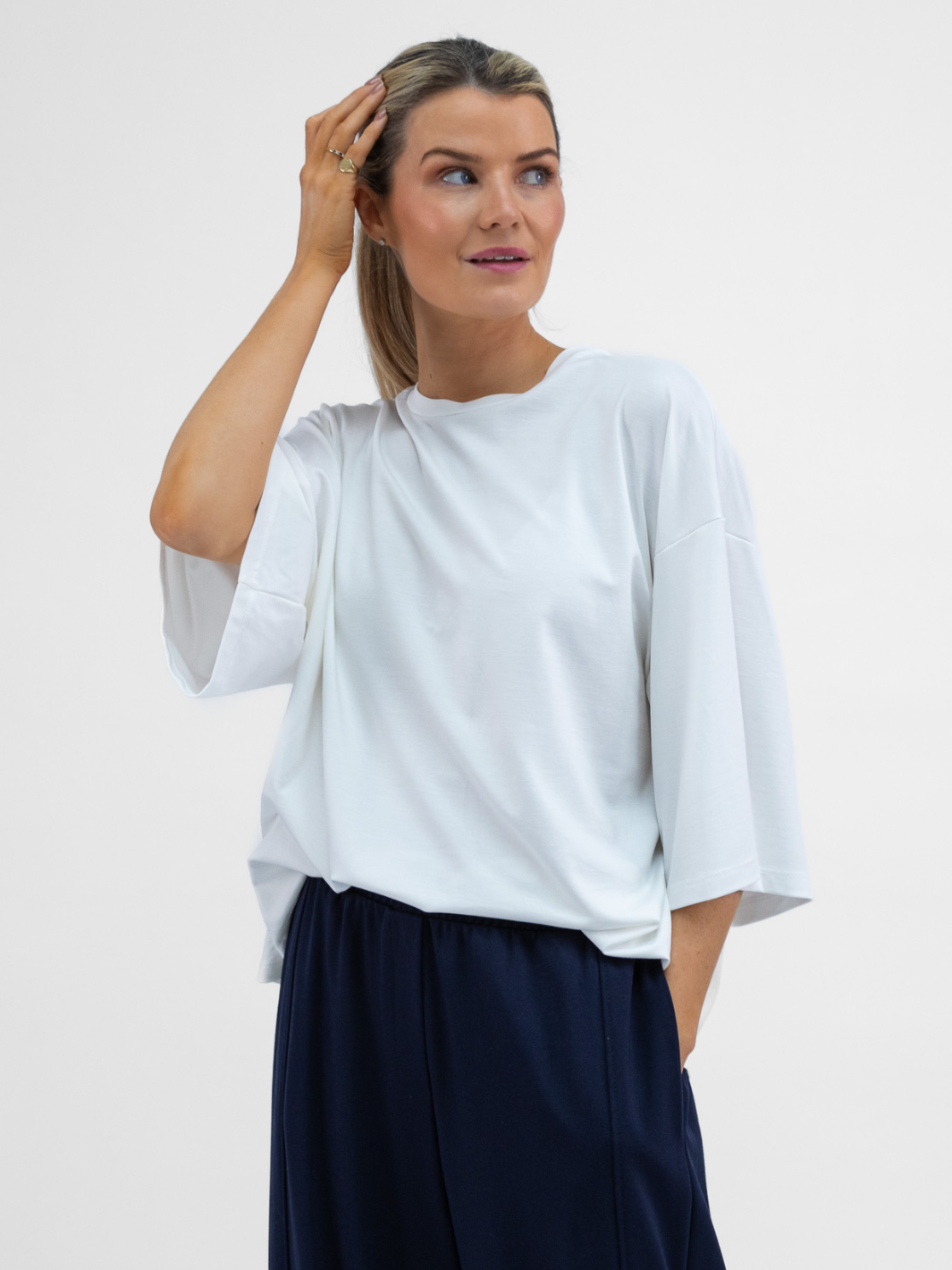 The Italian Collection Top Alva Travel T-Shirt In Soft White From The Travel Collection