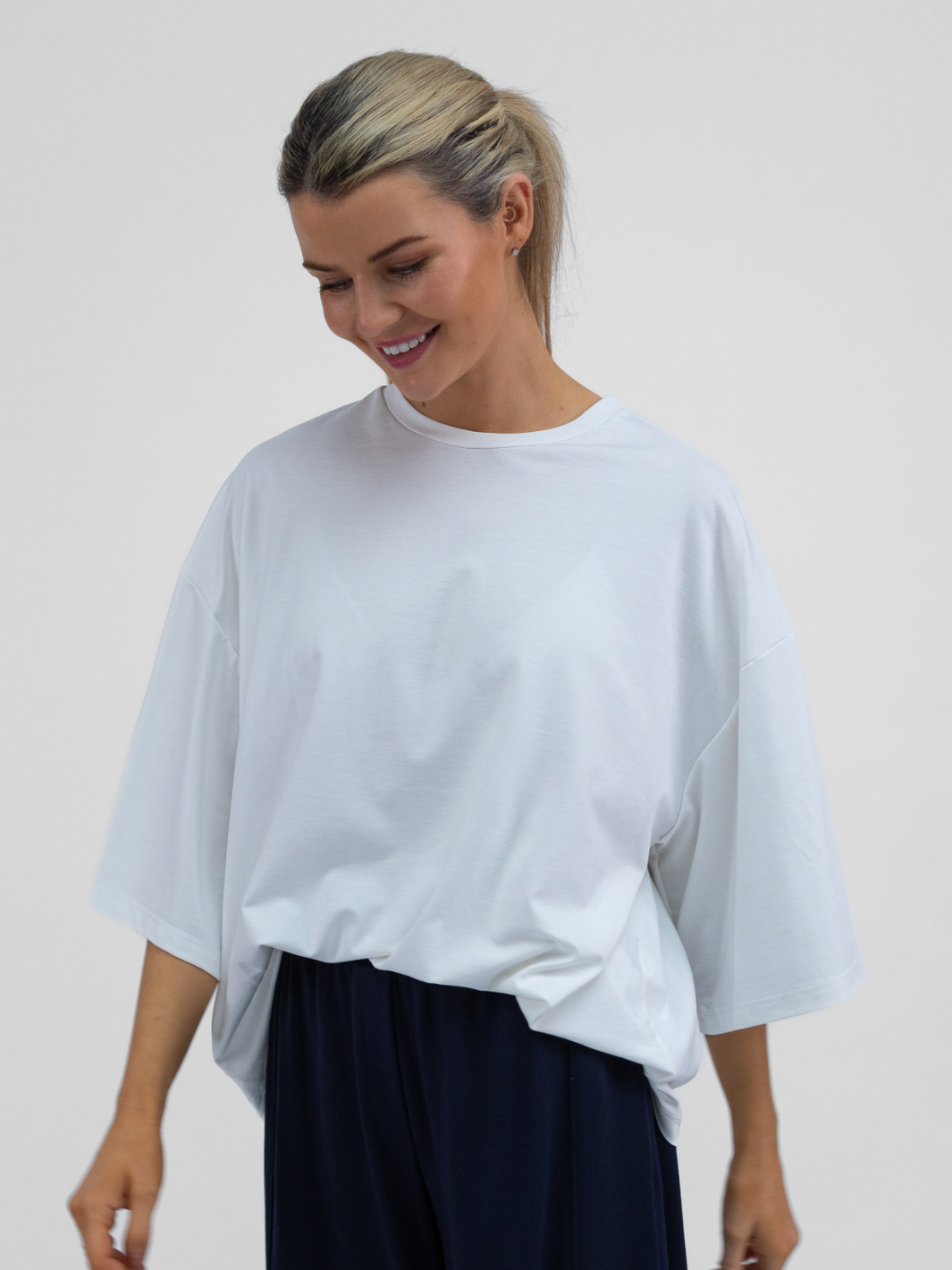 The Italian Collection Top Alva Travel T-Shirt In Soft White From The Travel Collection