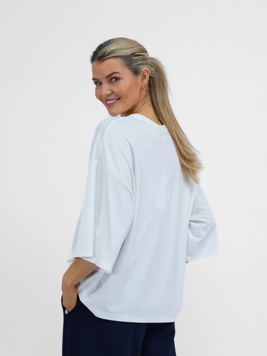The Italian Collection Top Alva Travel T-Shirt In Soft White From The Travel Collection