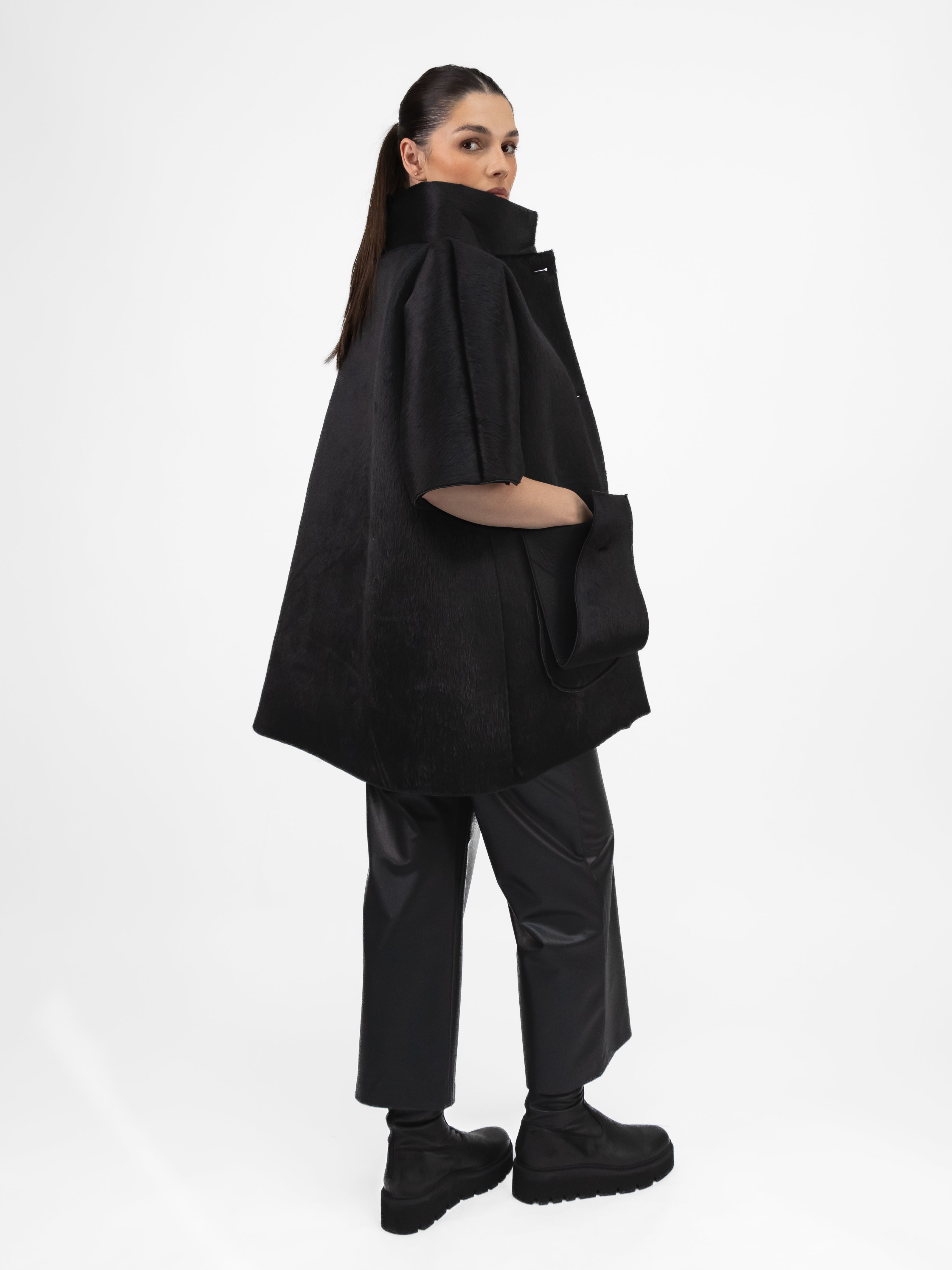 XD Xenia Design Coat One Size Coat Sira1 in Short Length